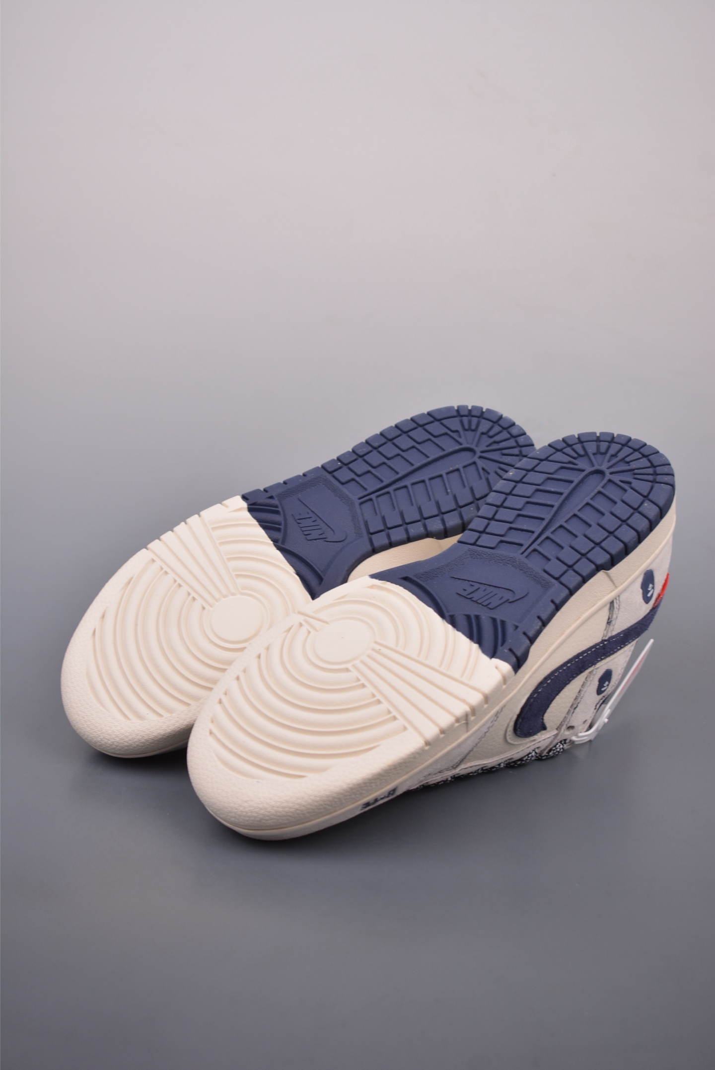 280  Nike SB Dunk Low 猿人头 解构抽绳鞋带  SJ2558-018