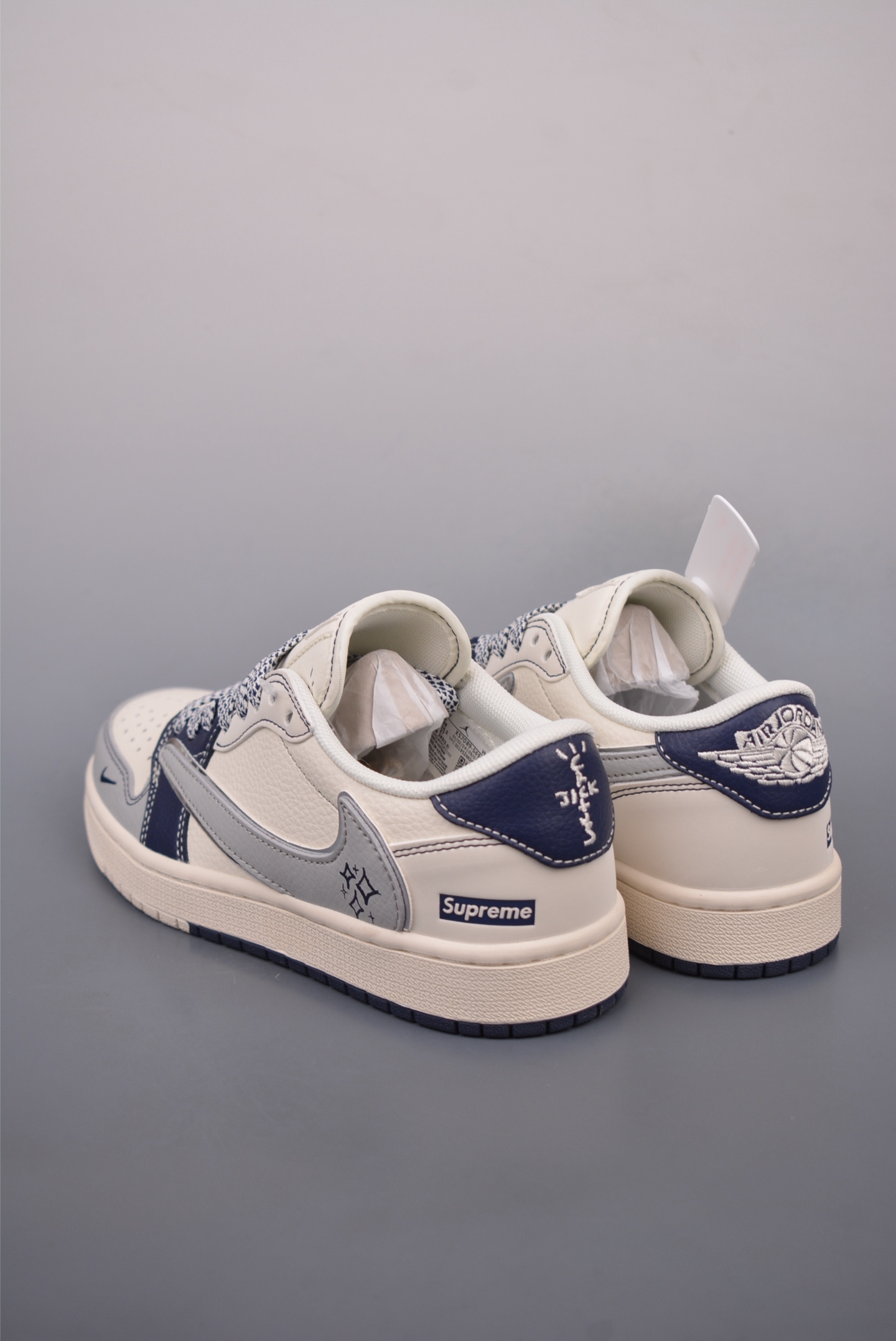 280  Fragment x Travis Scott x Supreme Air Jordan 1 Low 三方联名倒钩   XS7089-549