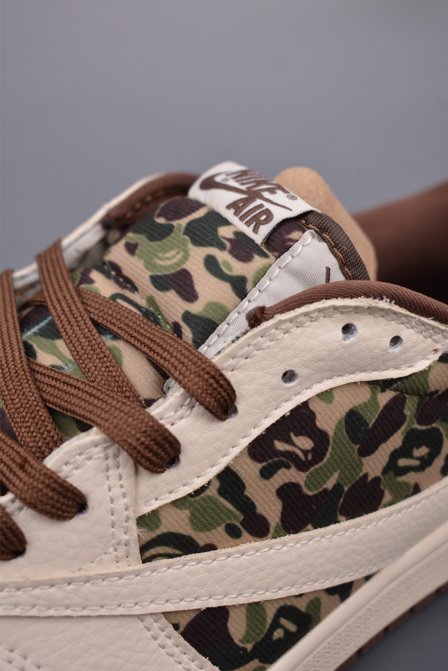280  Fragment x Travis Scott x 猿人头 Air Jordan 1 Low 三方联名倒钩  XS7089-109