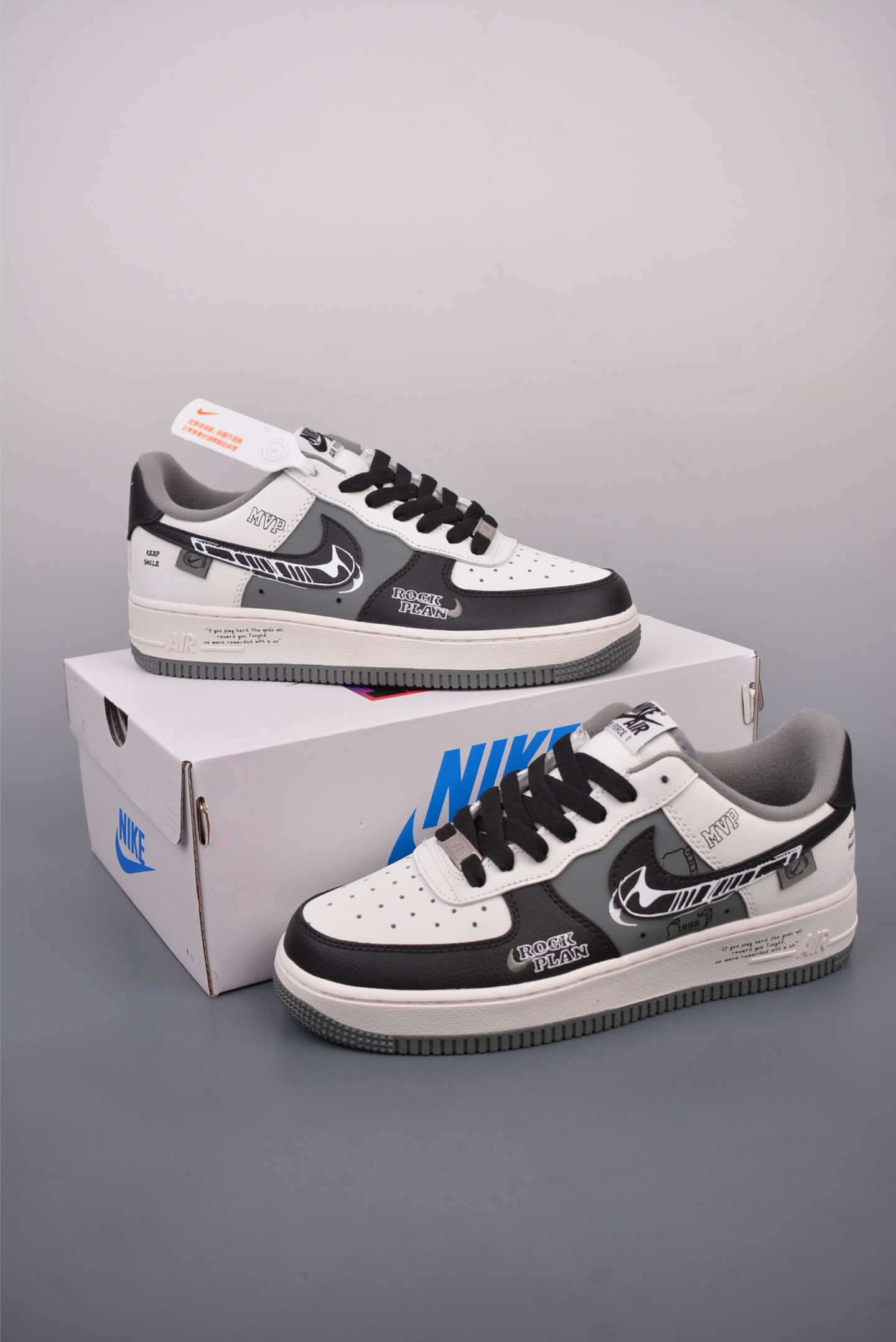 260  Nike Air Force 1 Low 50Cent  DB3301-660