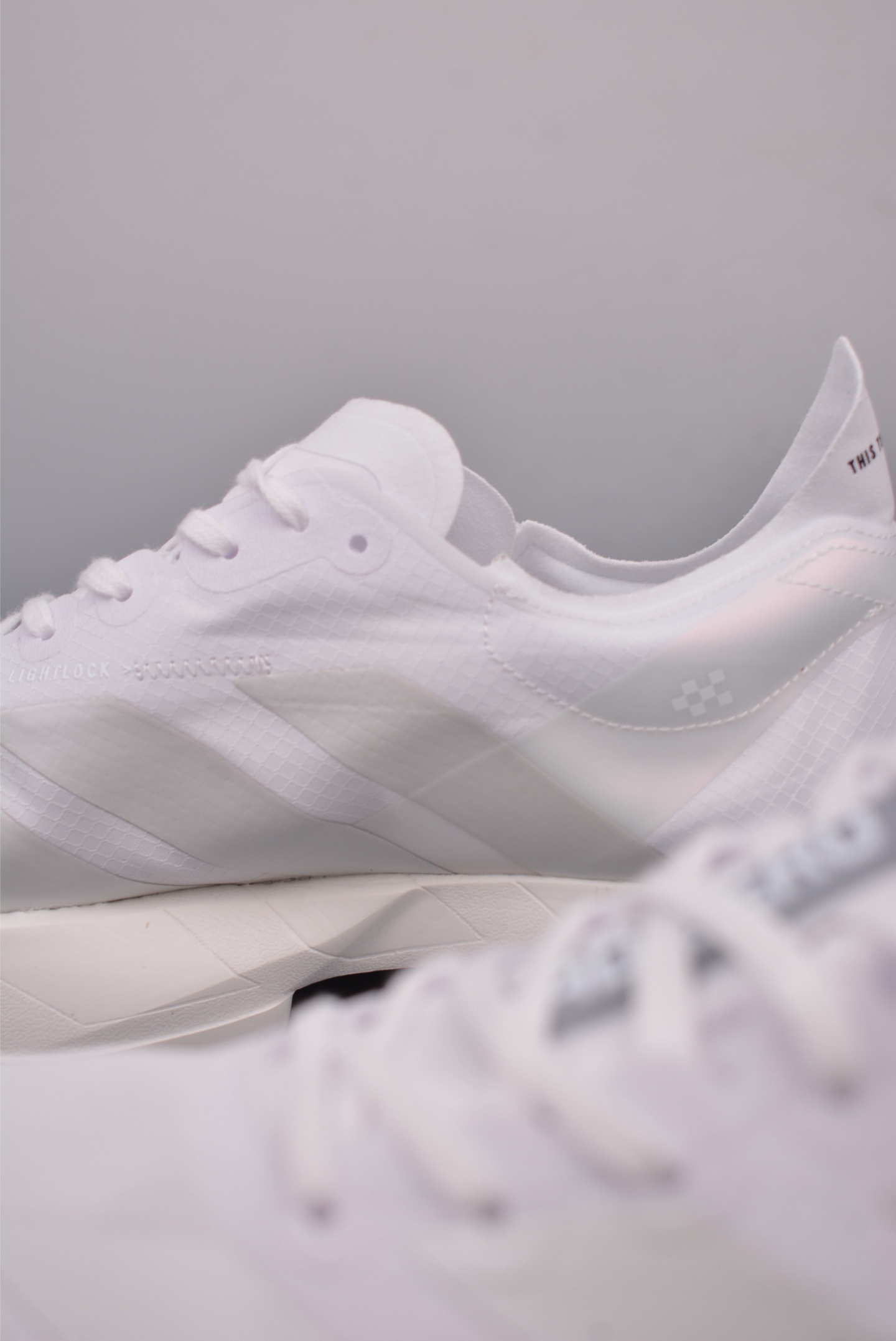 190  Adidas Adizero Adios 4 M 阿迪超轻透气缓震跑鞋   JR6366