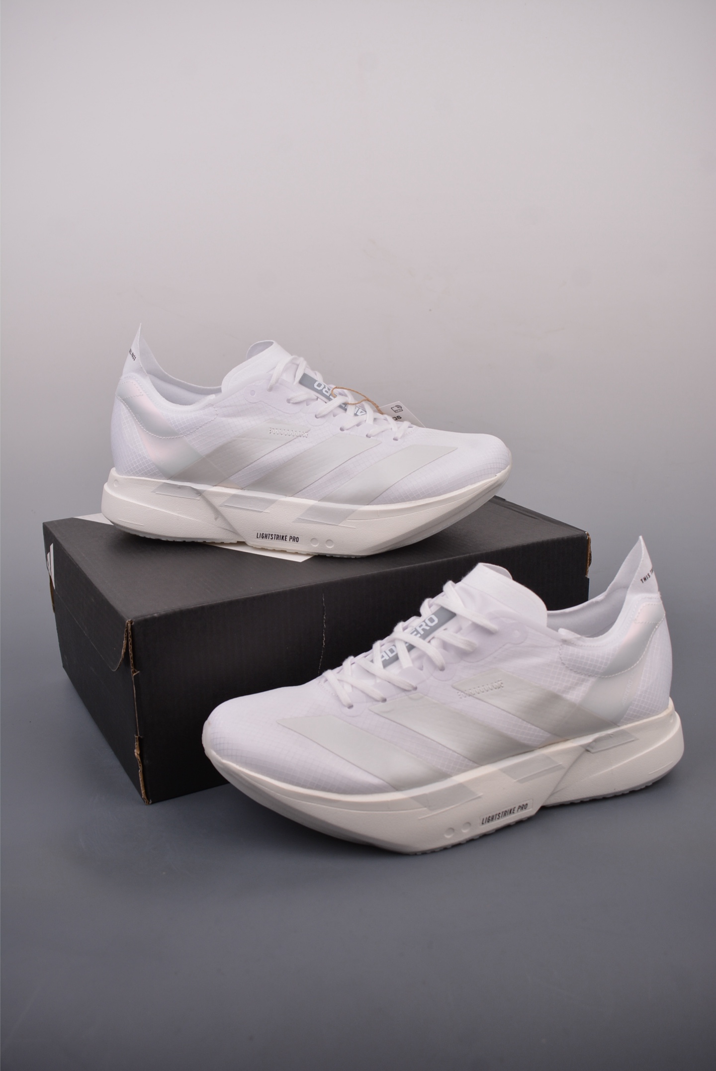 190  Adidas Adizero Adios 4 M 阿迪超轻透气缓震跑鞋   JR6366