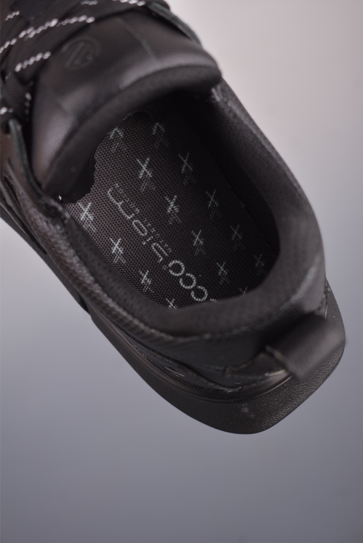 300  ECCO爱步登山鞋男款  舒适户外运动越野跑鞋健步BIOMC踪迹系列  830844