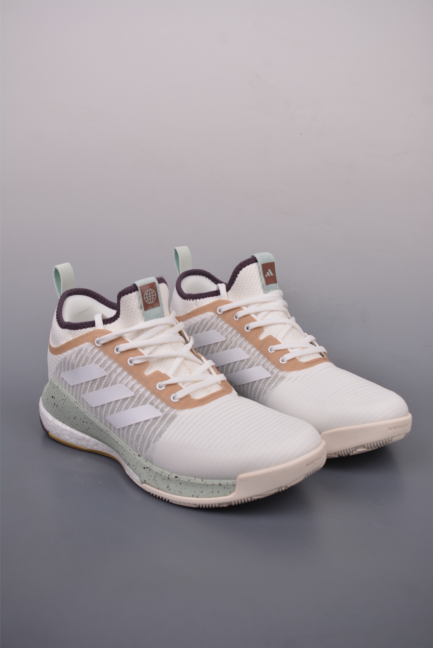 240  ADIDAS CRAZYFLIGHT MID 运动鞋 记忆回弹BOOST真爆大底 运动排球鞋   GX1258