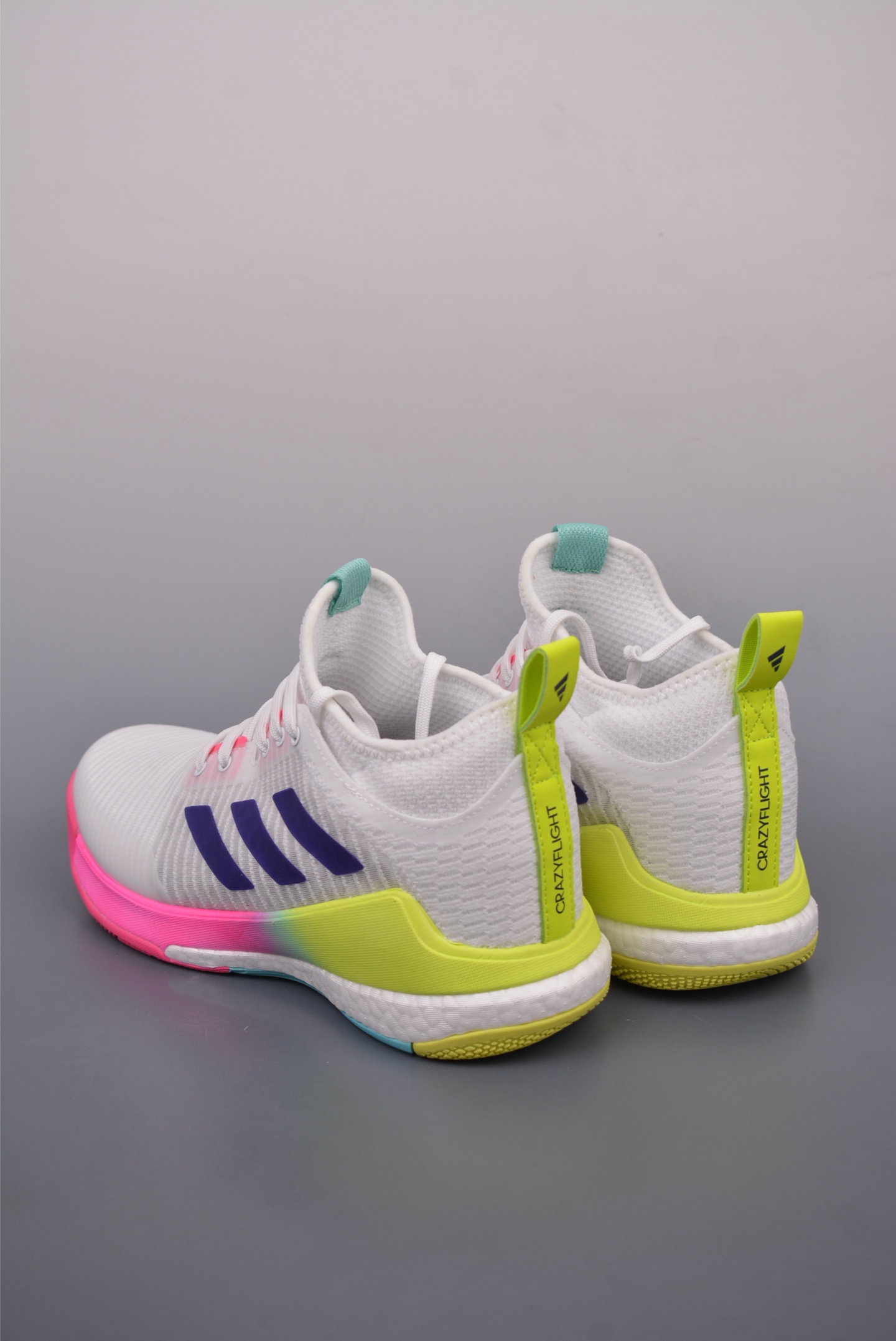 240  ADIDAS CRAZYFLIGHT MID 运动鞋 记忆回弹BOOST真爆大底 运动排球鞋      HP3337