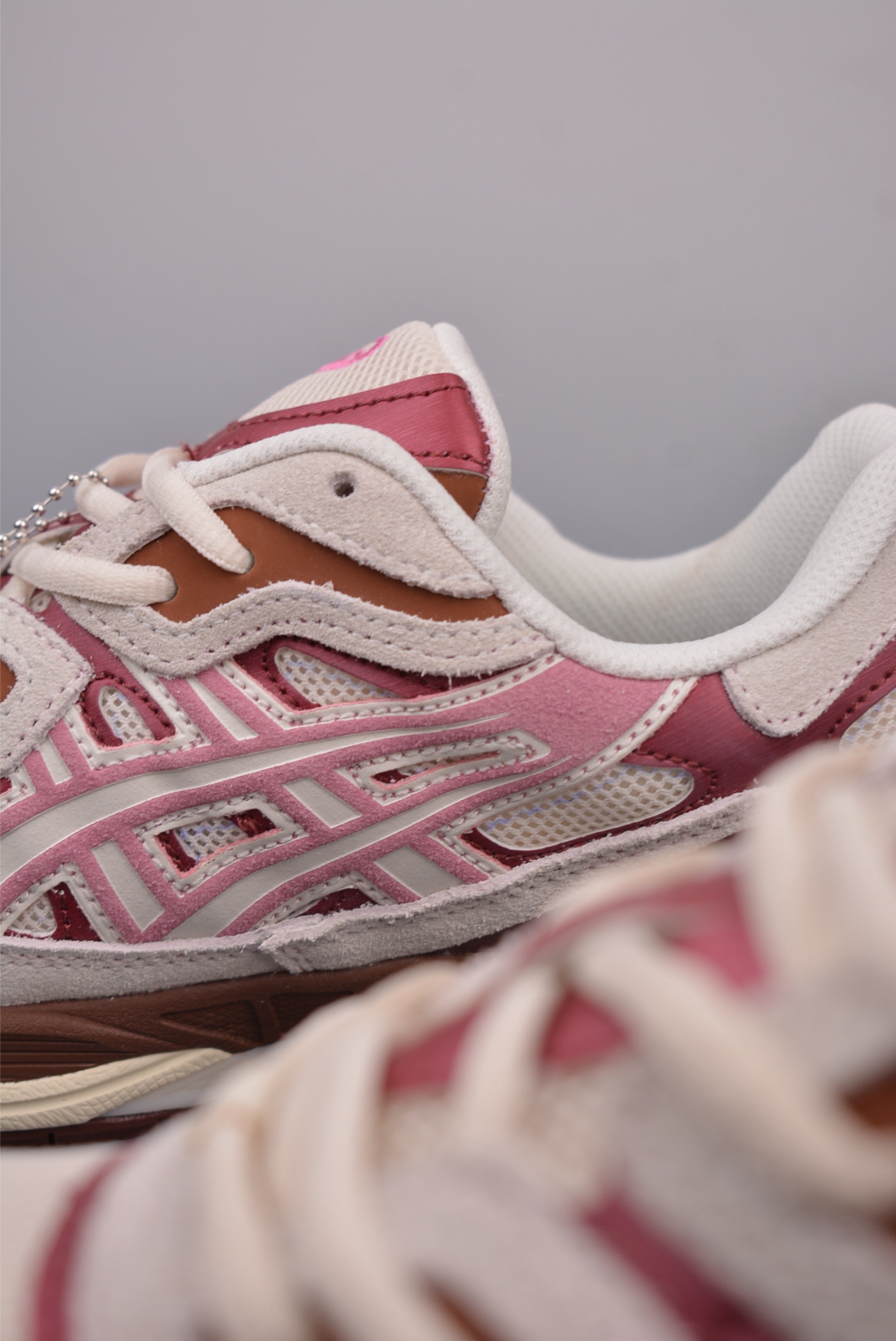 200  Asics Gel-NYC 纯原版本 亚瑟士运动休闲透气专业跑鞋  1203A788-100