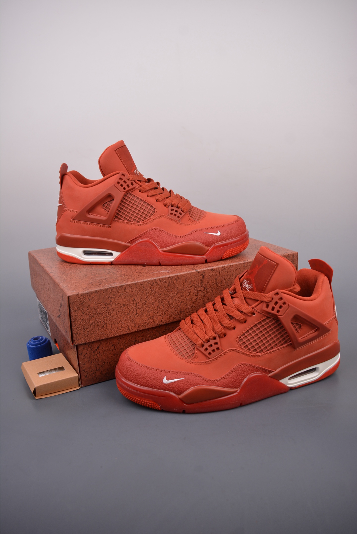 260  Air Jordan 4 retro 红砖绒   HF4340-800