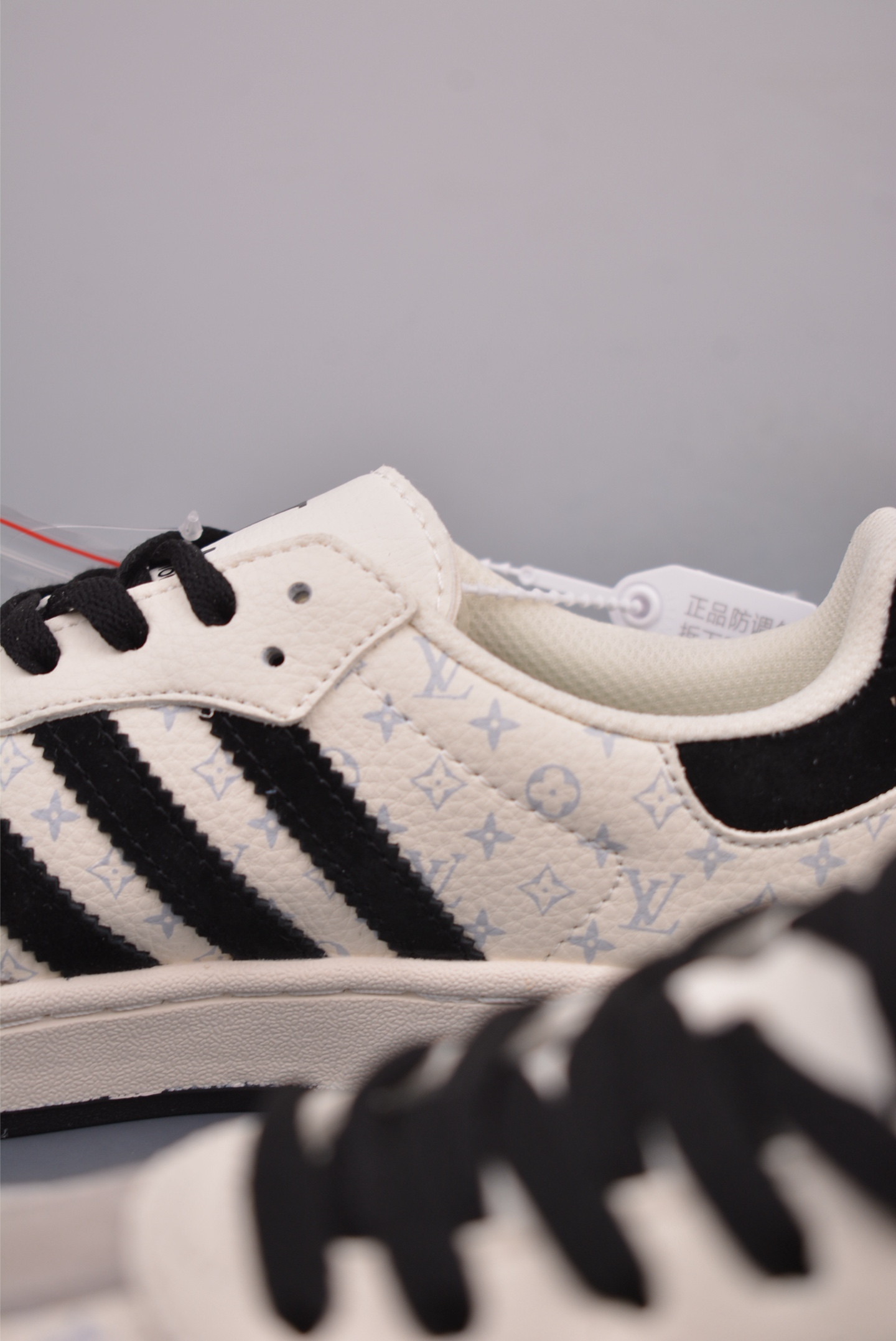 220  adidas Originals Gazelle INdoor  三叶草休闲防滑耐磨低帮板鞋  LJ990133