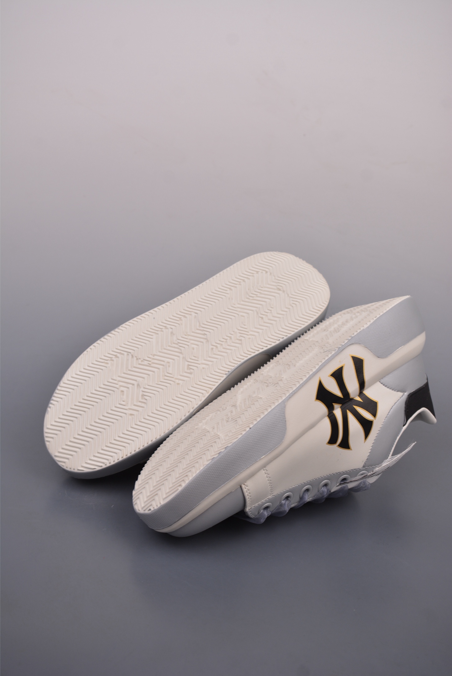 200  MLB NY 印花网红老爹鞋 拼色   3ASXCCB3N