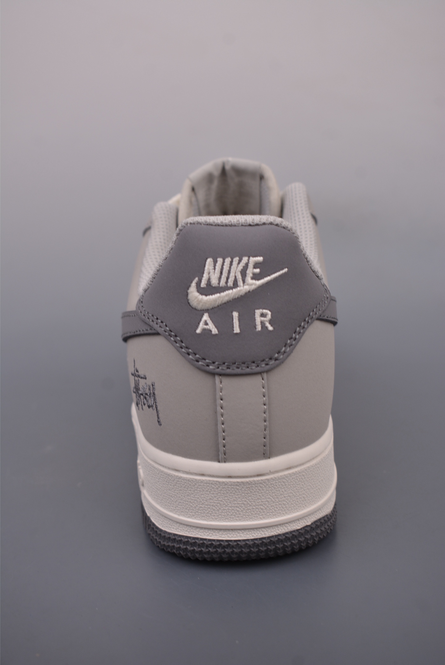 260  Nike Air Force 1 Low 斯图西联名  KY8899-107