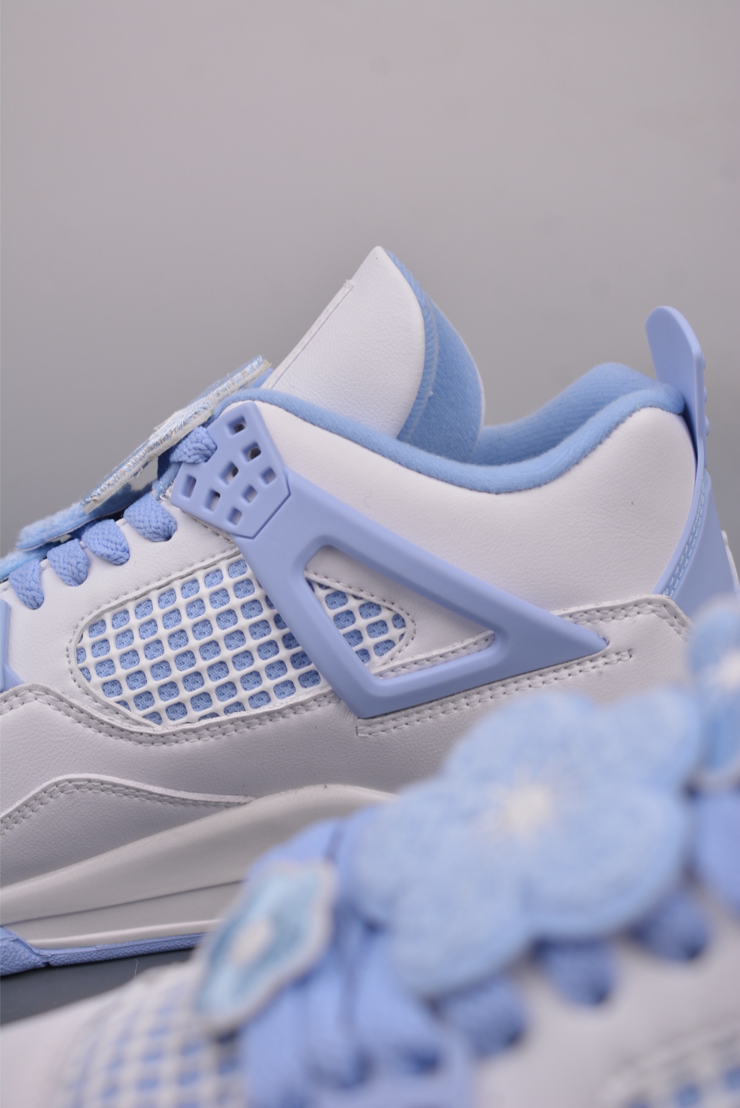 260  Air Jordan 4 retro 白蓝 HV0823-100