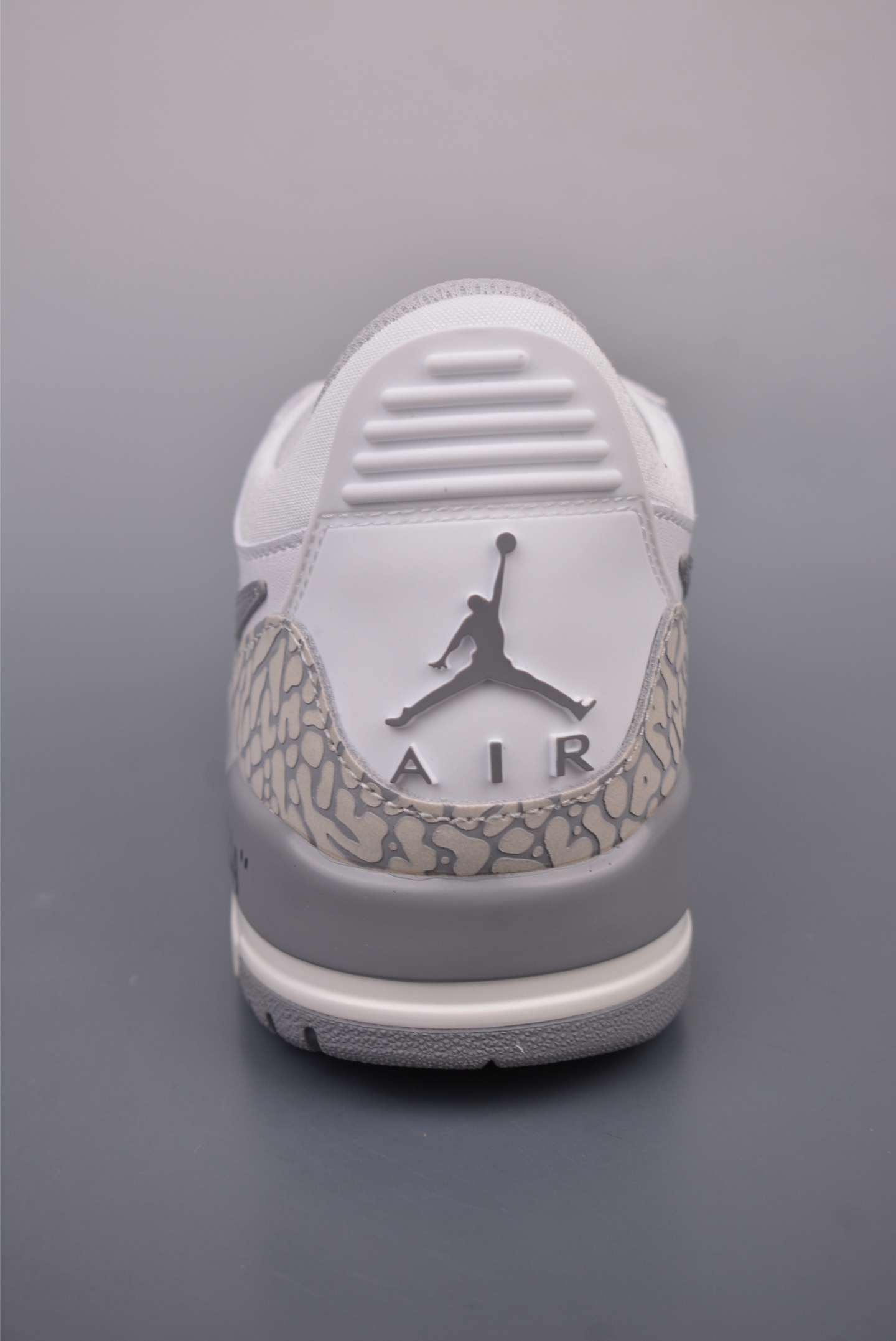 260  Air Jordan Legacy 312 ”嘟嘴熊猫” 星之禾  特殊手绘  FV8115-101