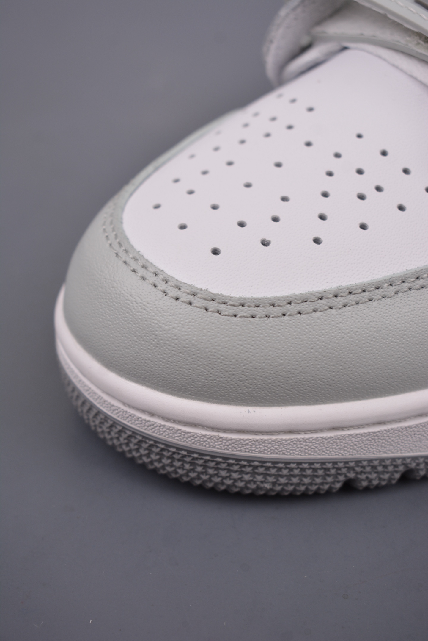 260  Air Jordan Legacy 312 ”嘟嘴熊猫” 星之禾  特殊手绘  FV8115-101
