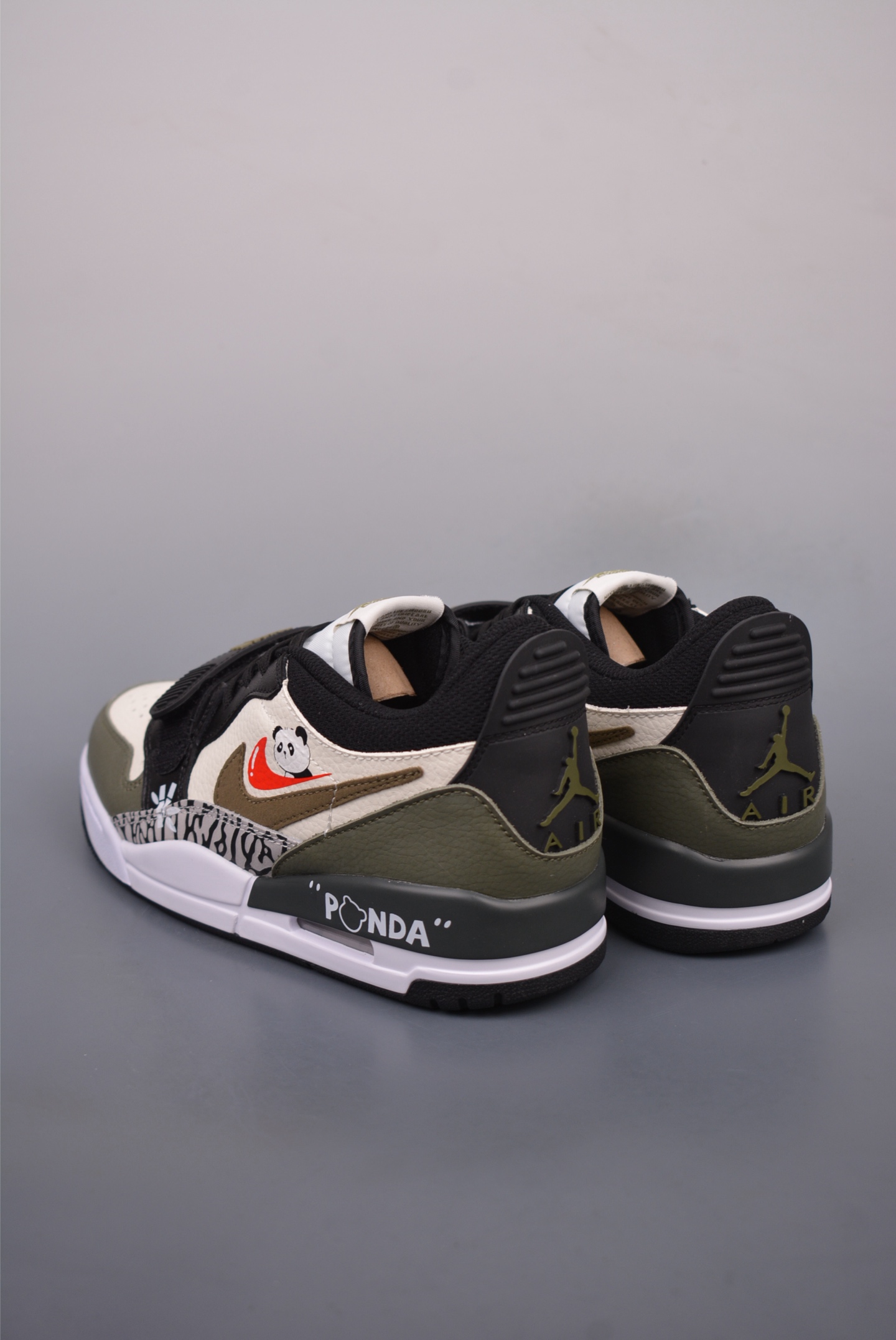 260  Air Jordan Legacy 312 ”嘟嘴熊猫” 星之禾  特殊手绘   CD7069-120