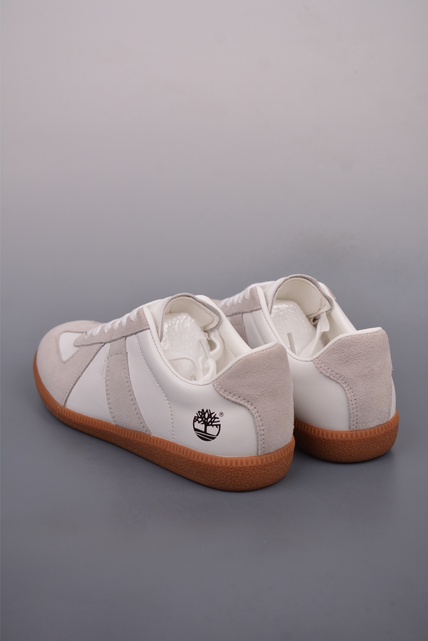 200  Timberland添柏岚/天伯伦  户外中帮休闲马丁靴系列   TB0883901216