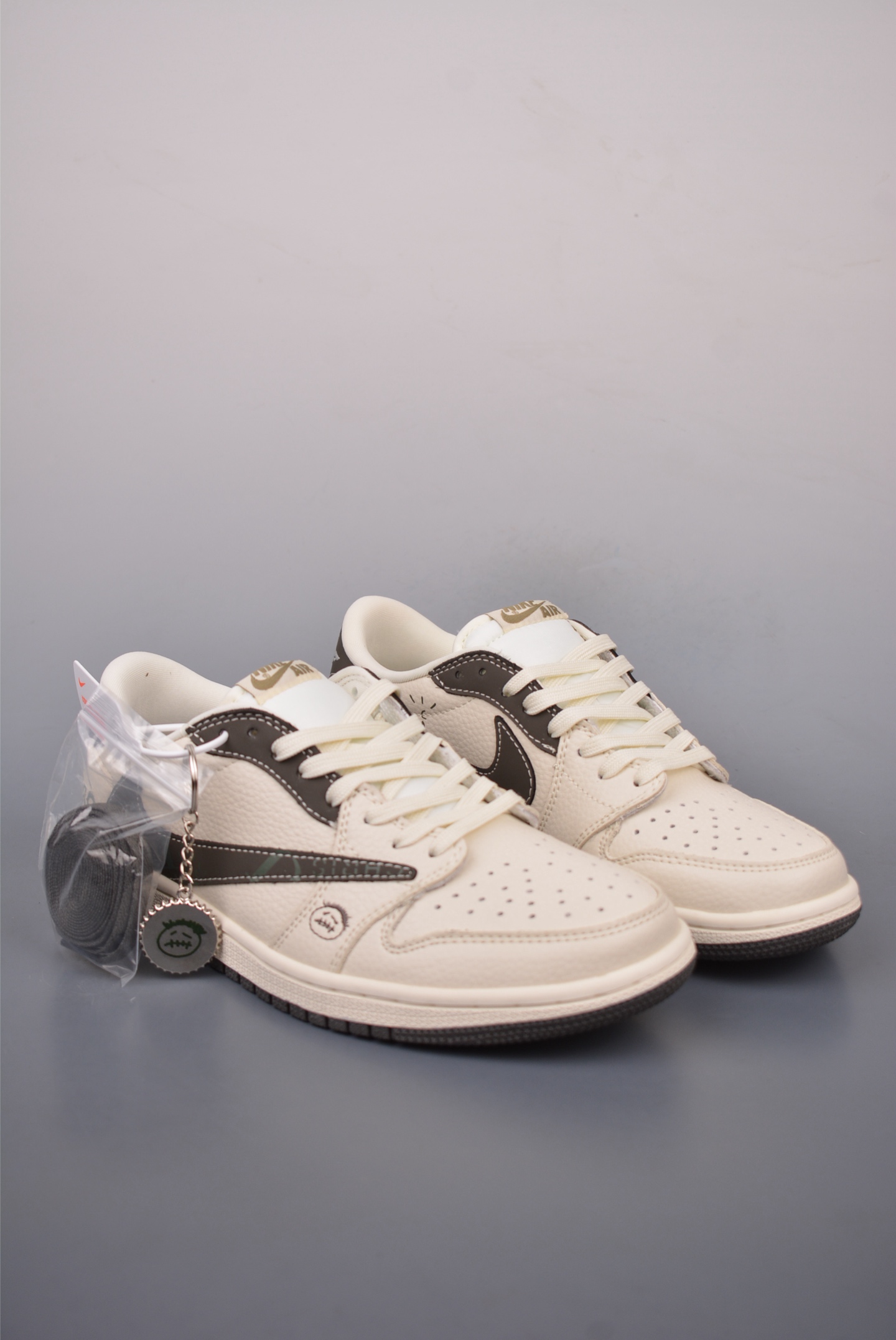 280  Fragment x Travis Scott x Dior Air Jordan 1 Low 三方联名倒钩   LD2025-006