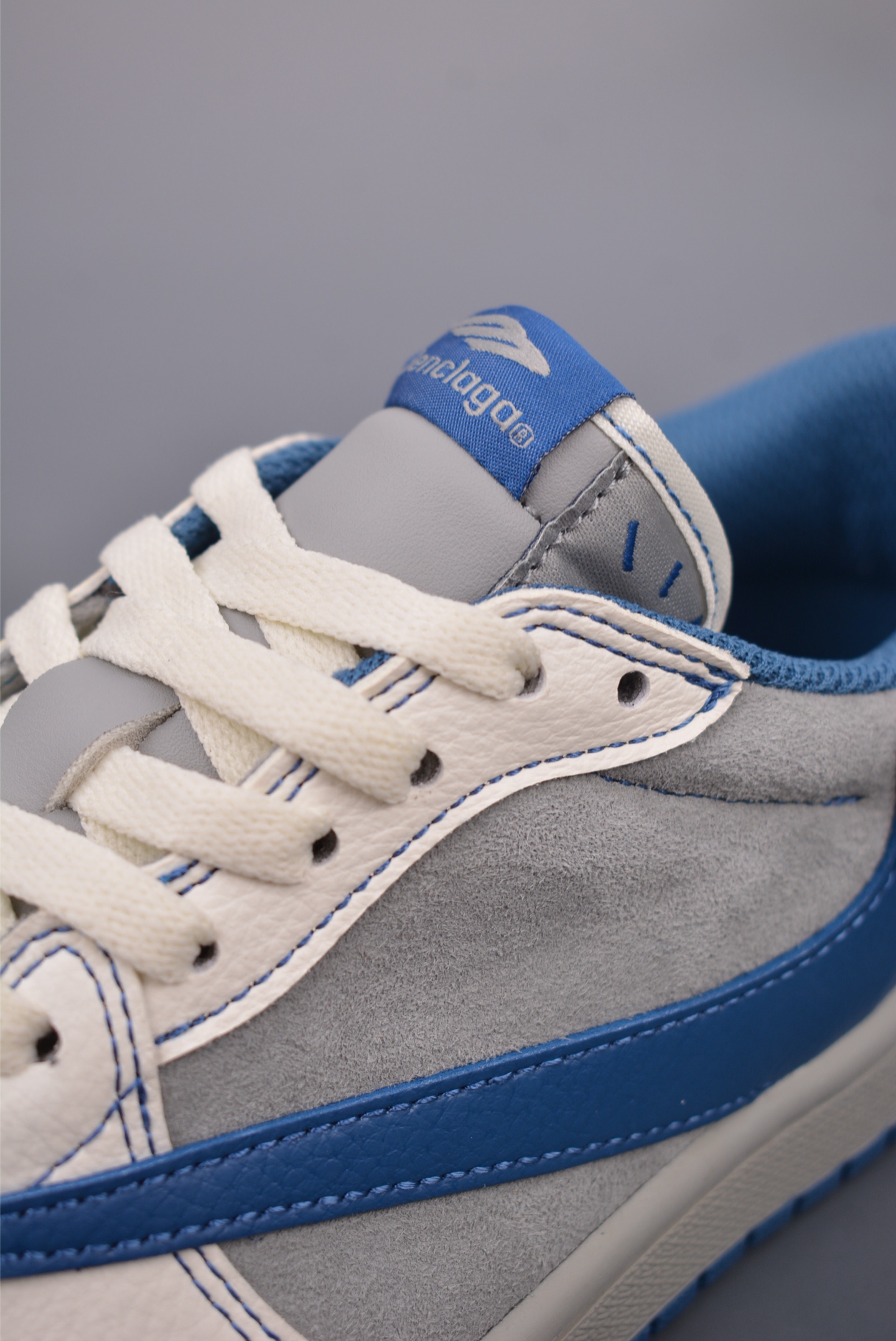 280  Fragment x Travis Scott x 新百伦 Air Jordan 1 Low 三方联名倒钩  XD1568-105