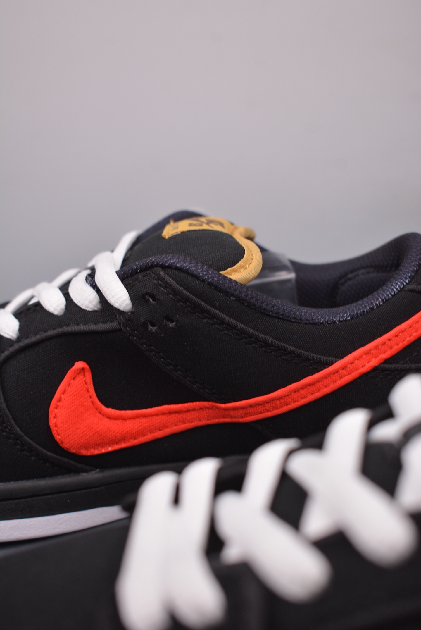 220  Nike SB Dunk Low 黑红黄帆布 解构抽绳鞋带  FN5880-001