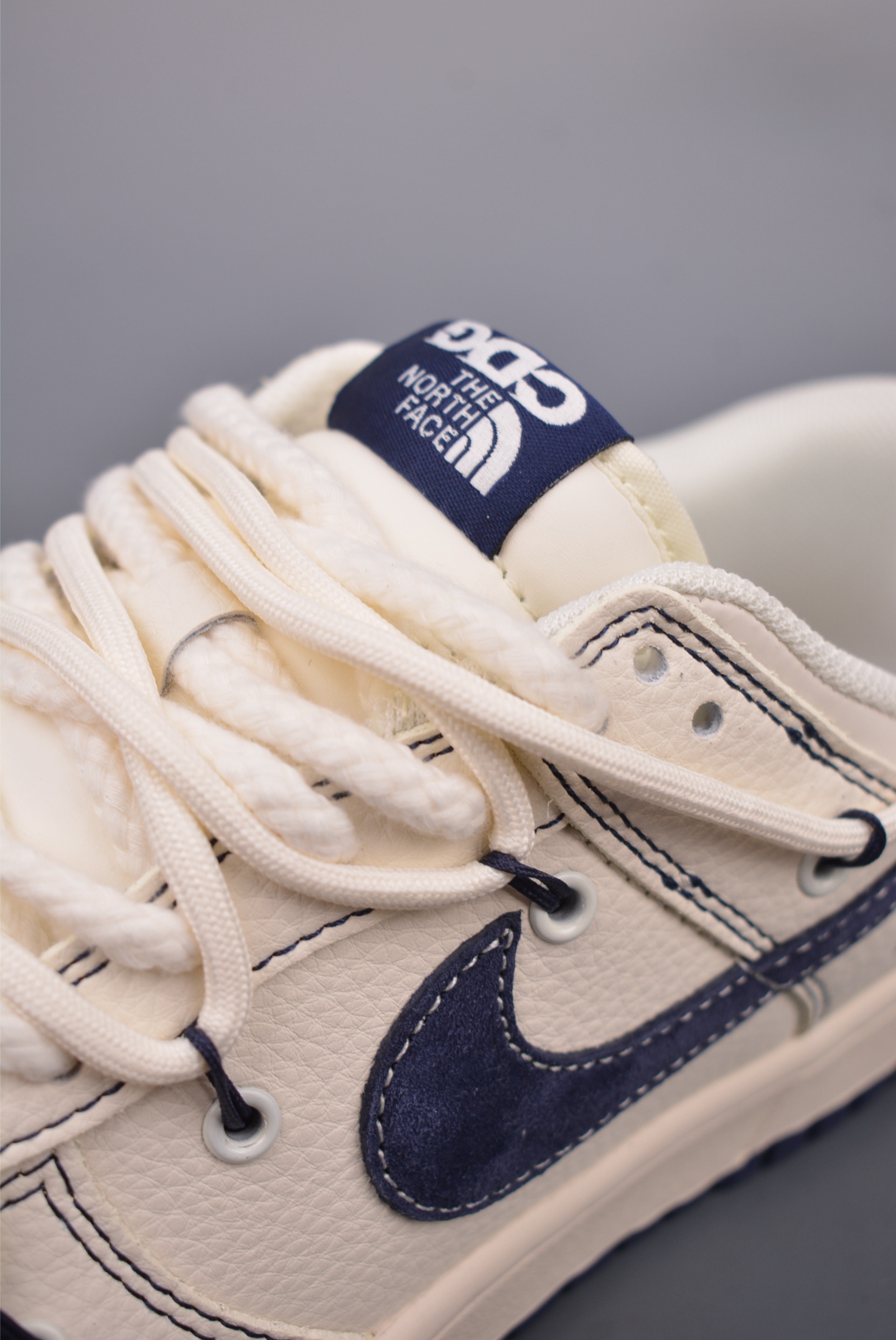 300  Nike SB Dunk Low 北面联名 解构抽绳鞋带 YX5066-283