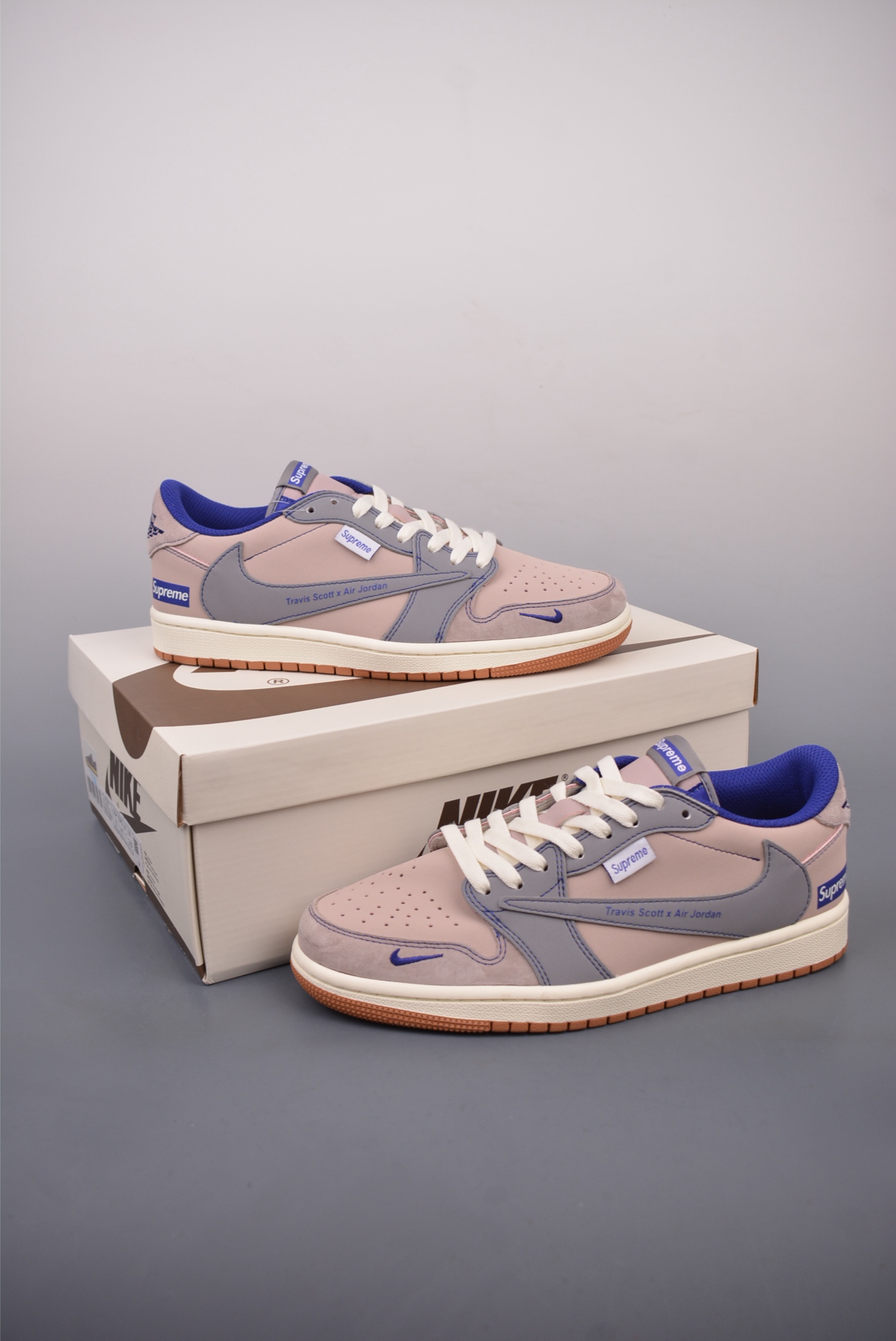 260  Fragment x Travis Scott x Supreme Air Jordan 1 Low 三方联名倒钩  XD1568-102