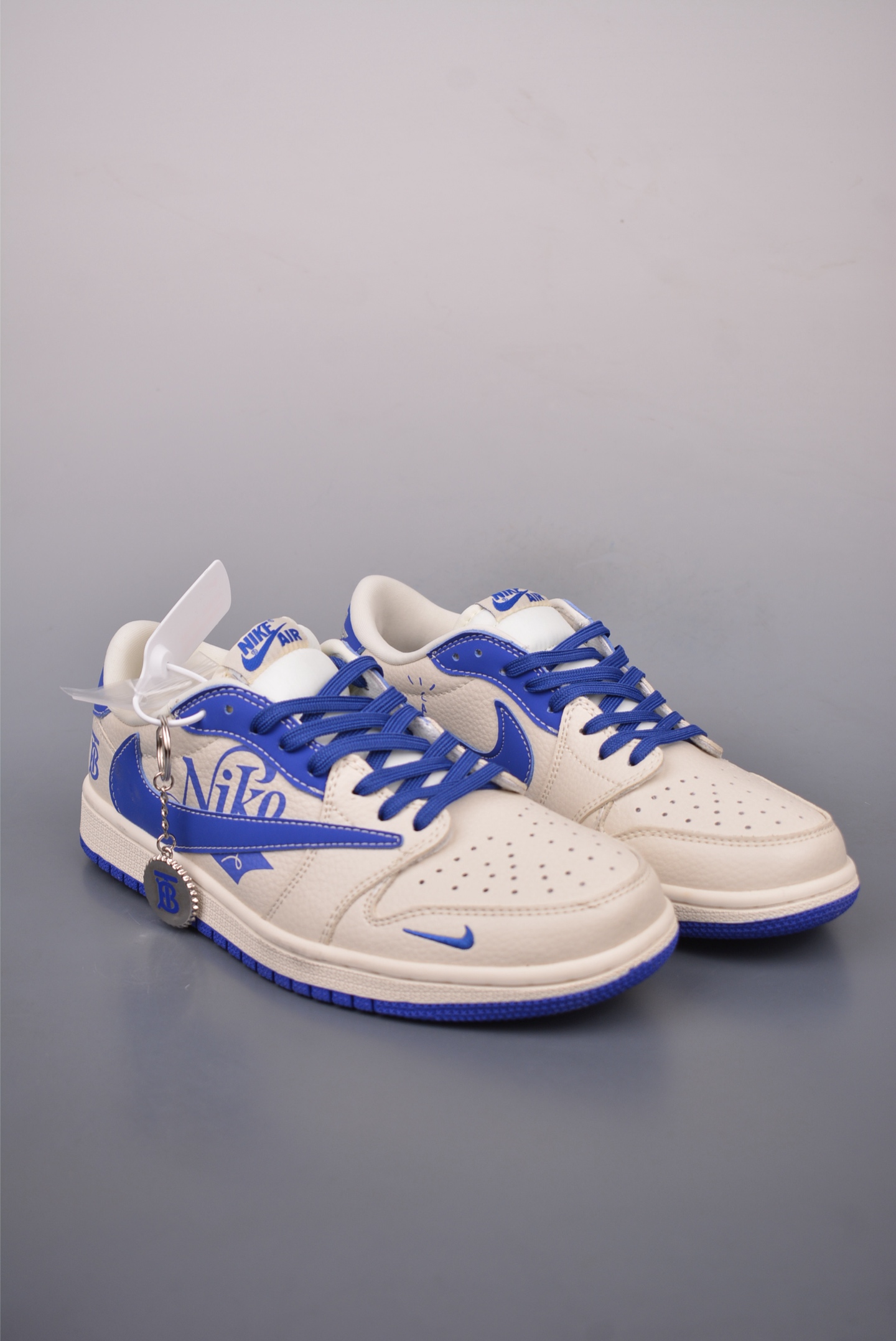 280  Fragment x Travis Scott  Air Jordan 1 Low 三方联名倒钩   LD2025-007