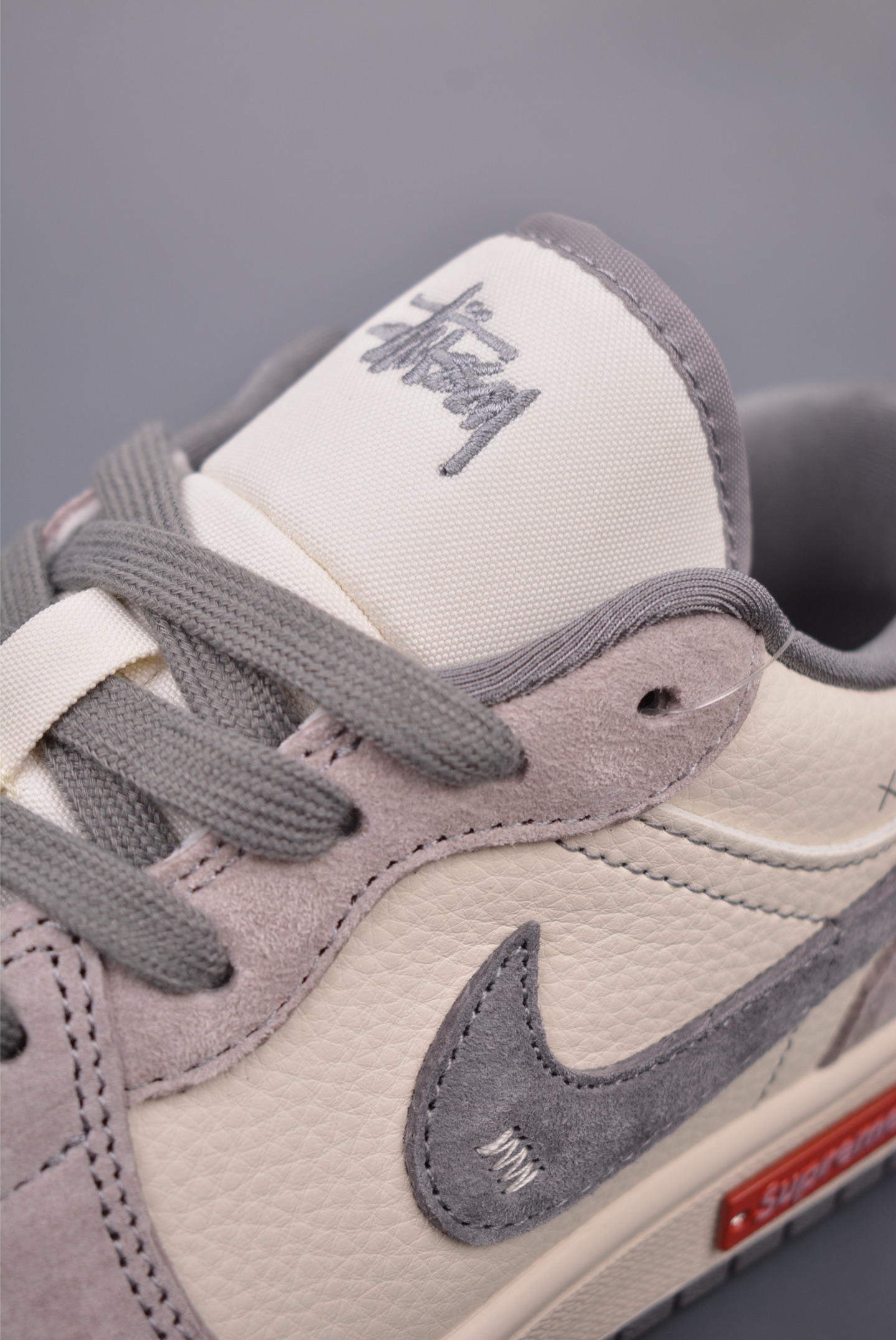 280  Nike Jordan Air Jordan 1 Supreme联名  SJ9950-053