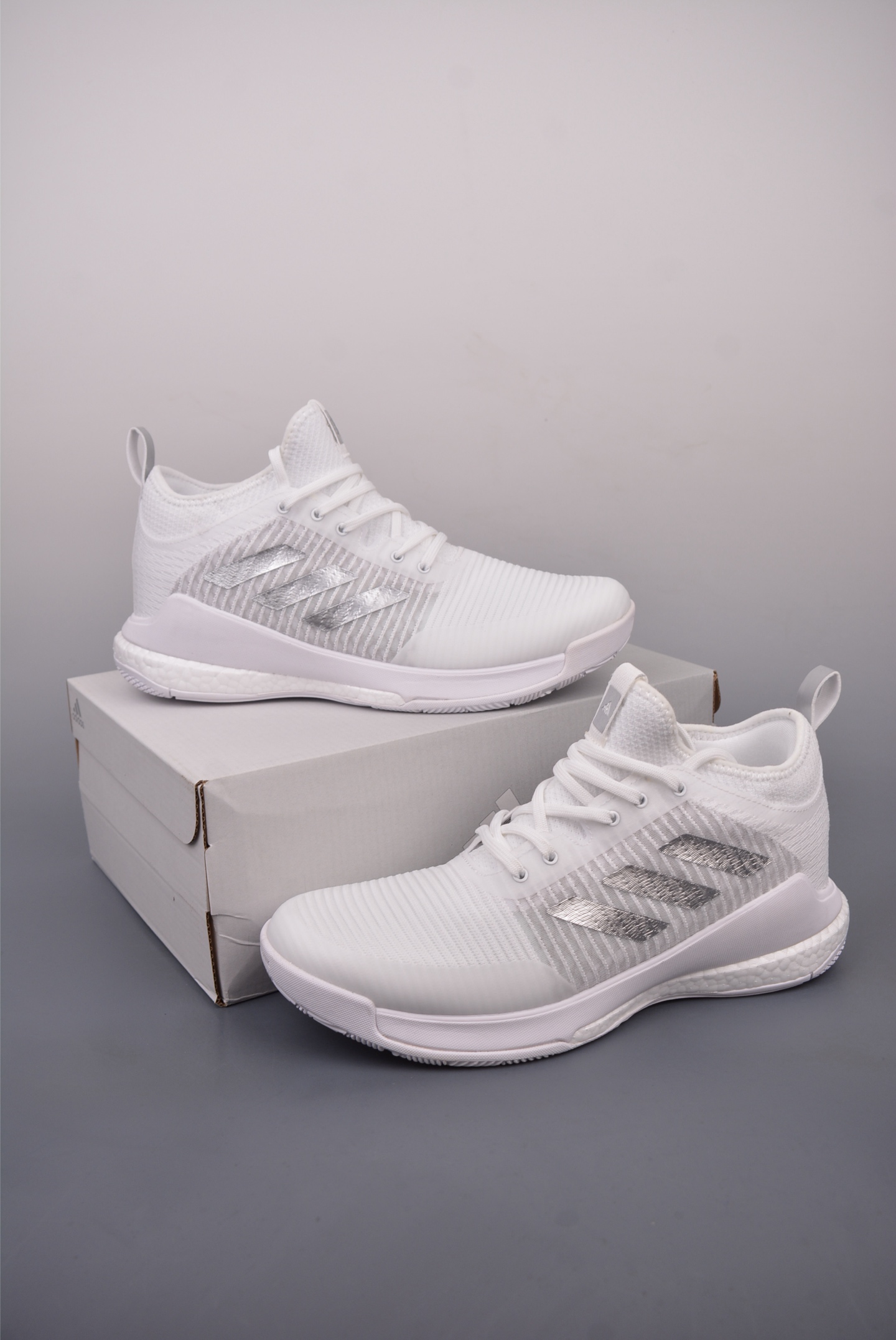 240  ADIDAS CRAZYFLIGHT MID 运动鞋 记忆回弹BOOST真爆大底 运动排球鞋  GY9278