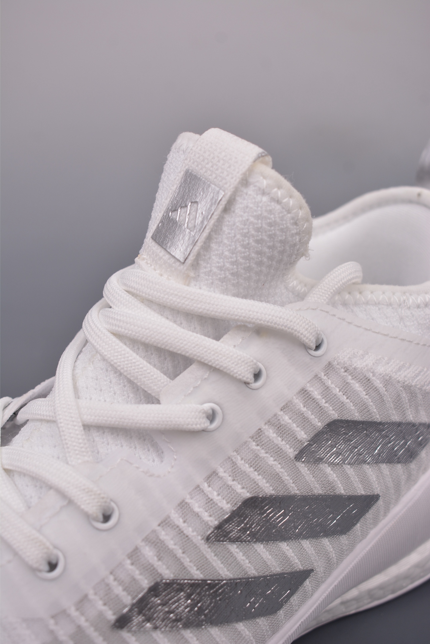 240  ADIDAS CRAZYFLIGHT MID 运动鞋 记忆回弹BOOST真爆大底 运动排球鞋  GY9278