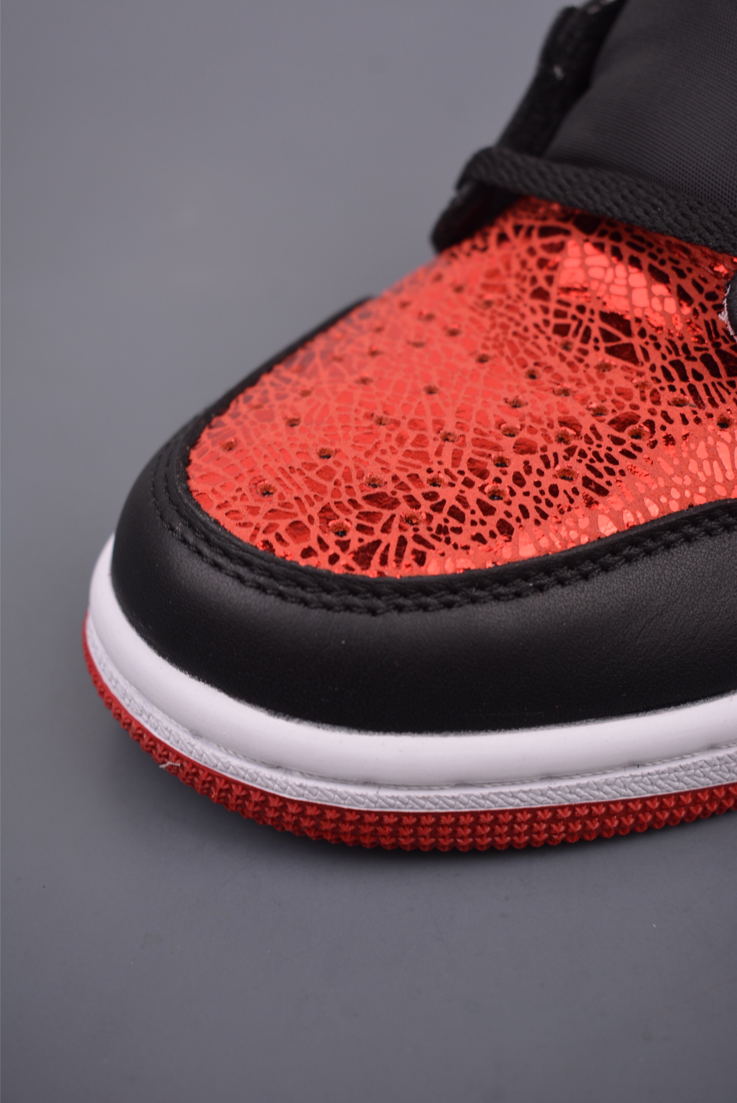260  Jordan Air Jordan 1 High OG  爆裂纹黑红 FD2596-602