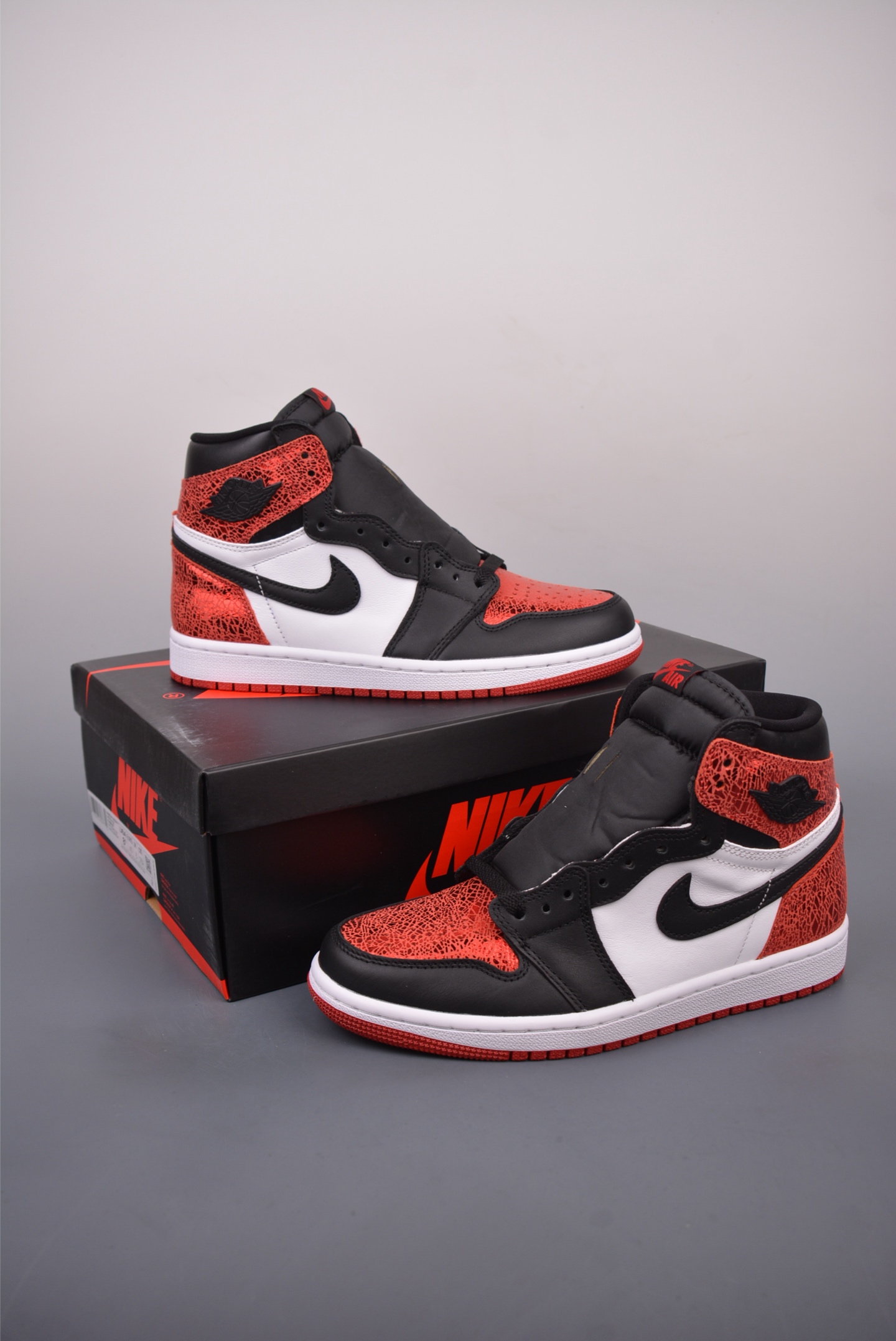 260  Jordan Air Jordan 1 High OG  爆裂纹黑红 FD2596-602