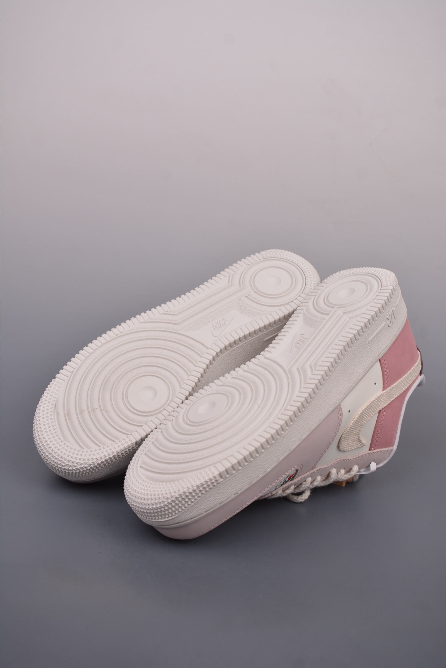 160  Nike Air Force 1 Low 樱桃粉 IB8874-111