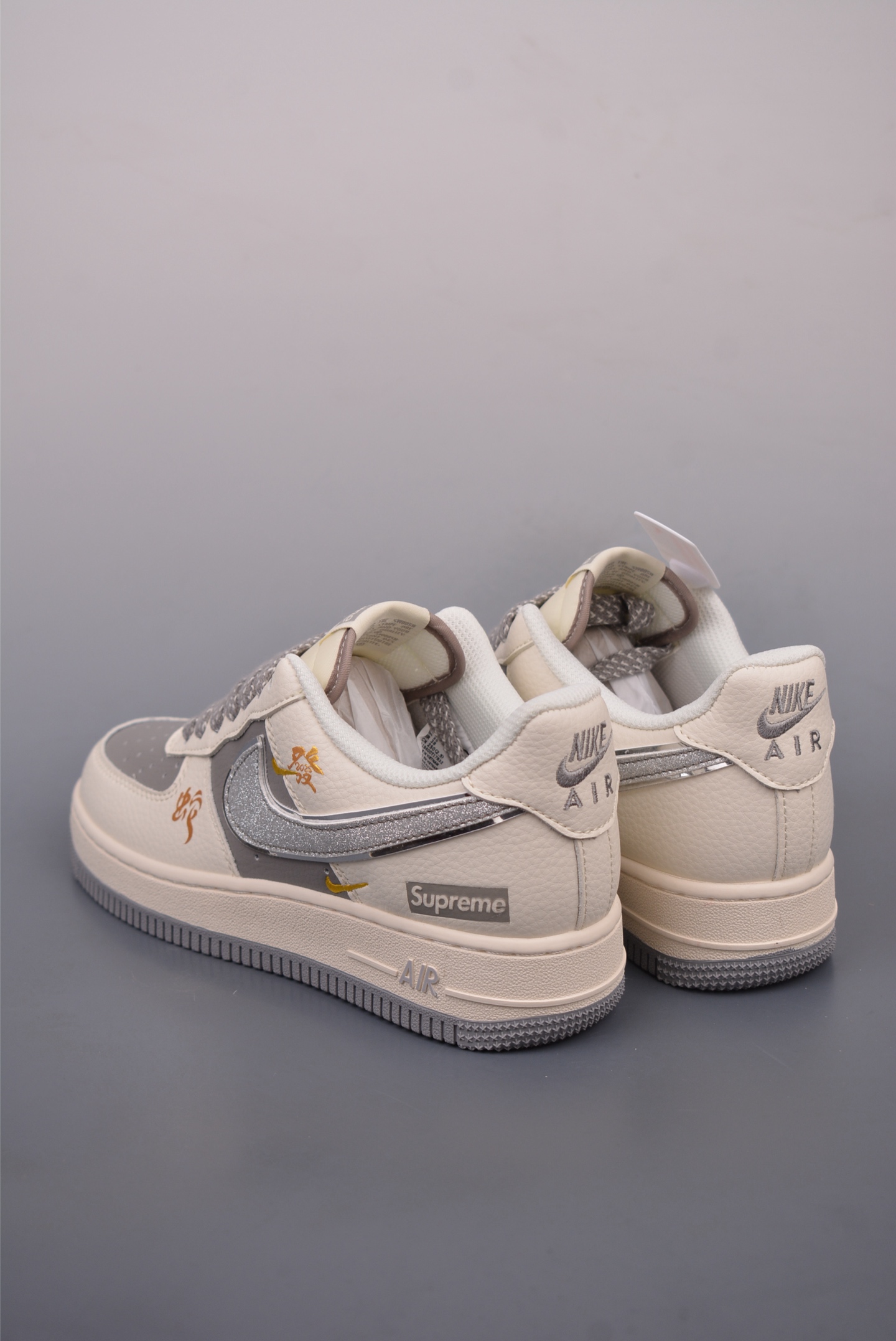240  Nike Air Force 1 Low Supreme联名  QY6818-603