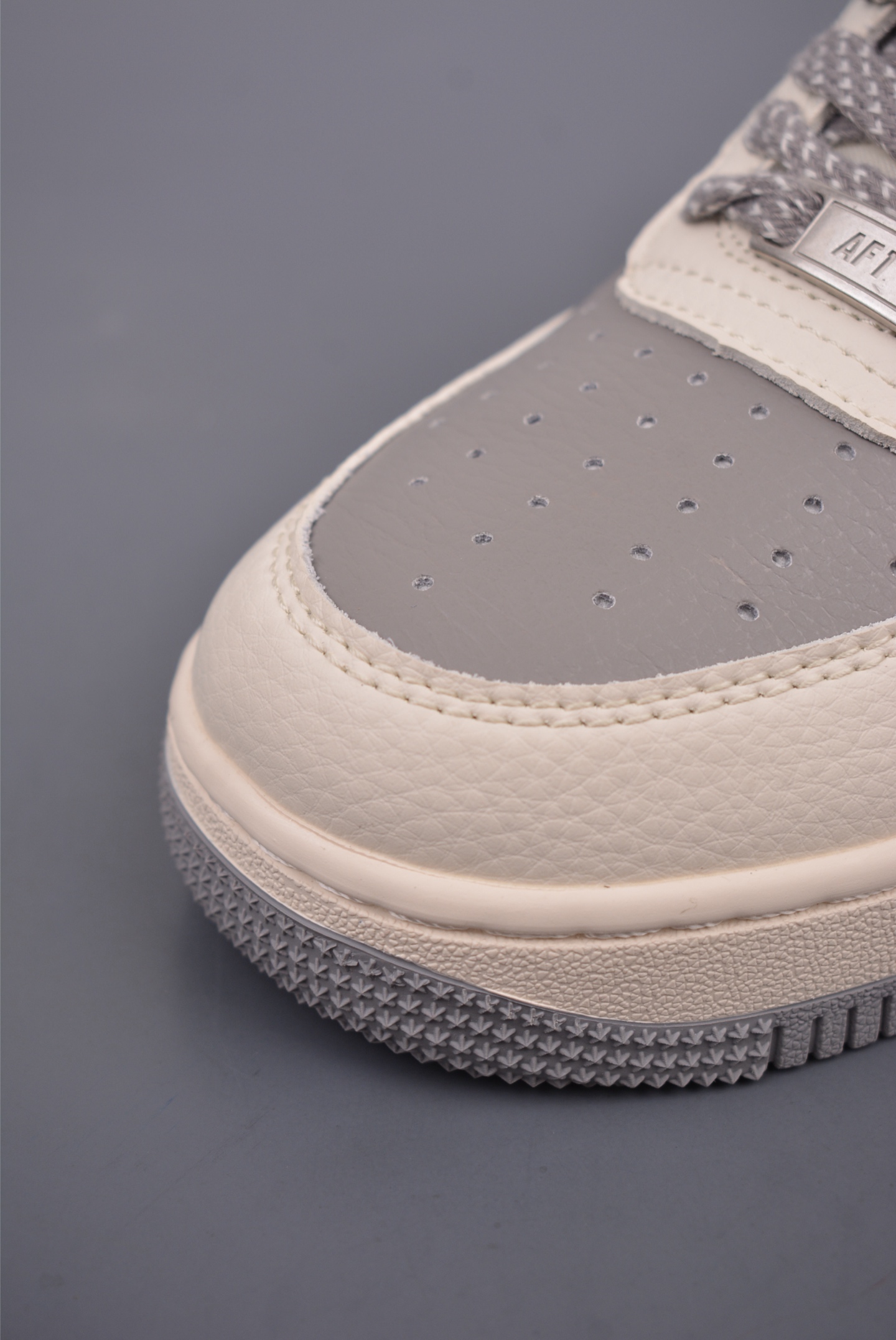 240  Nike Air Force 1 Low Supreme联名  QY6818-603
