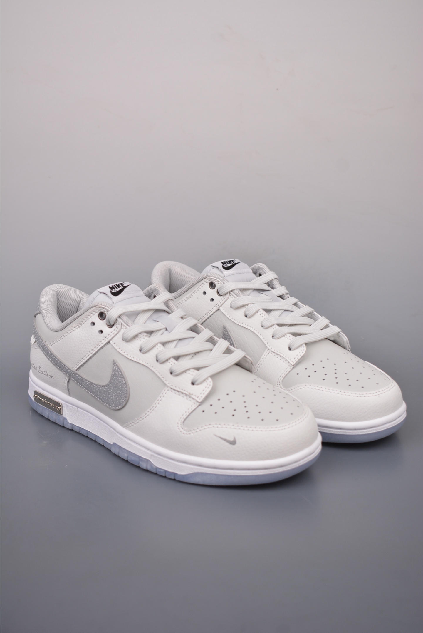 260  Nike SB Dunk Low 白色恋人 闪钻 解构抽绳鞋带  WG0218-018