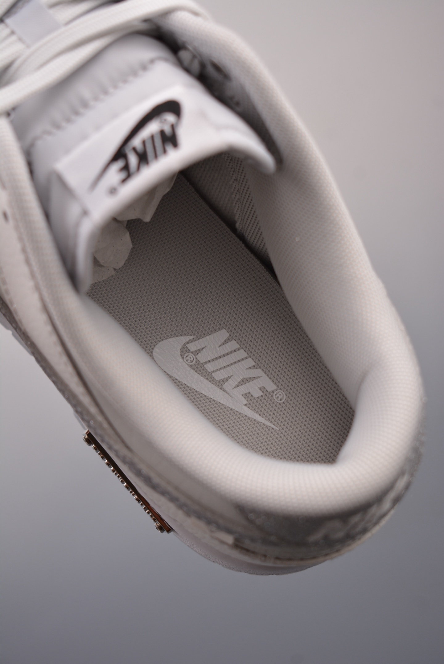 260  Nike SB Dunk Low 白色恋人 闪钻 解构抽绳鞋带  WG0218-018