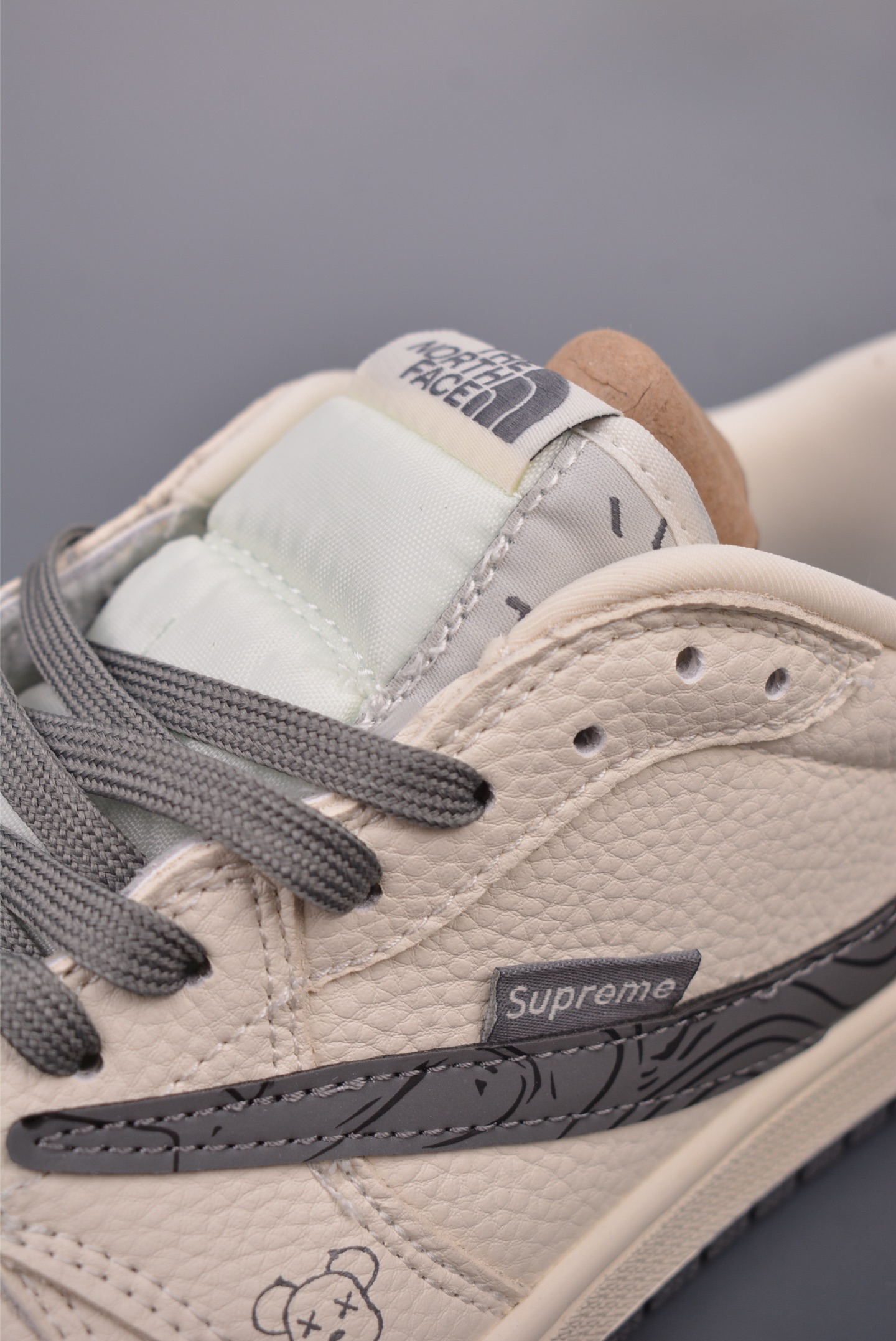 280  Fragment x Travis Scott x 北面 Air Jordan 1 Low 三方联名倒钩   XS2024-013