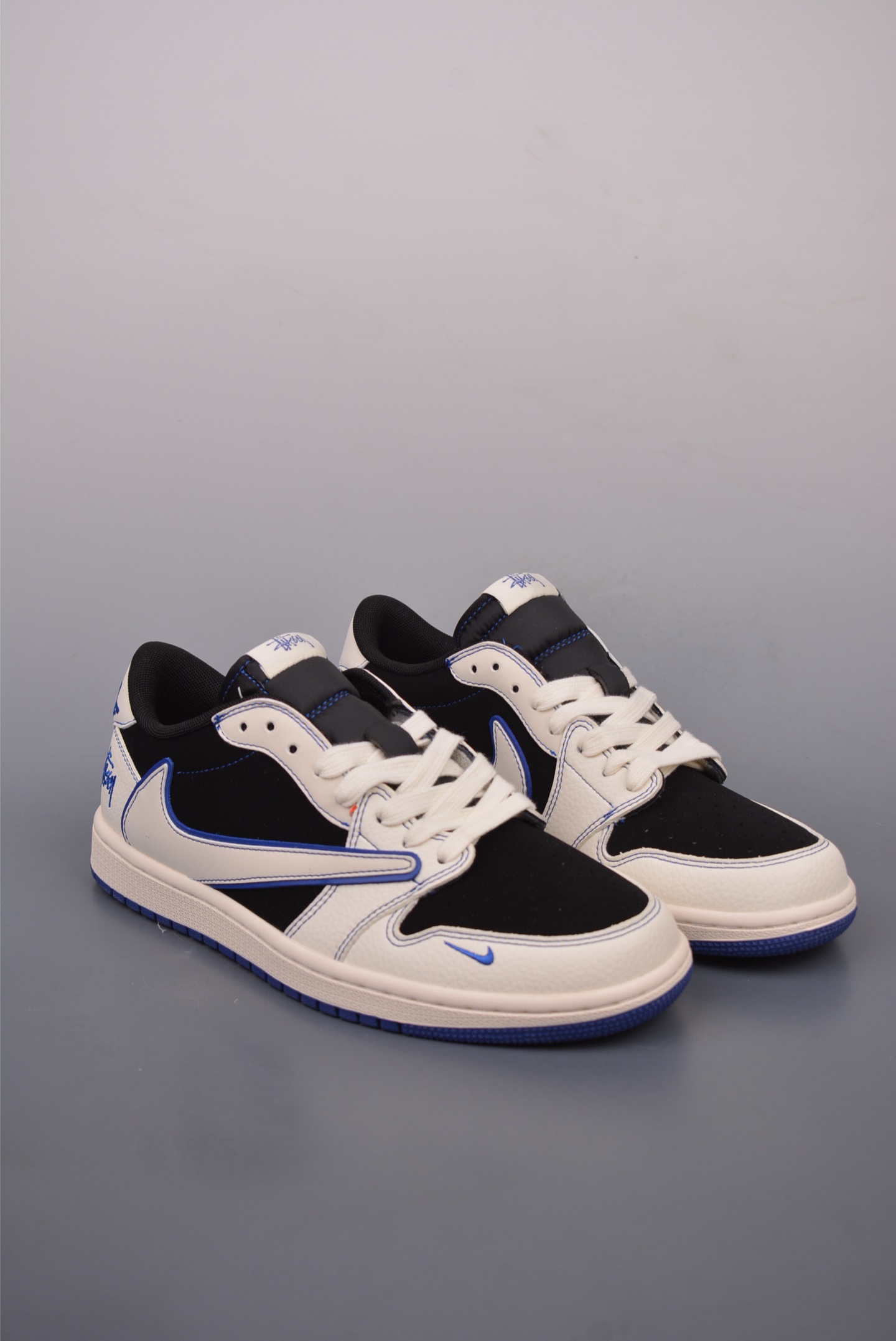 200  Fragment x Travis Scott x 斯图西 Air Jordan 1 Low 三方联名倒钩   SJ2068-113