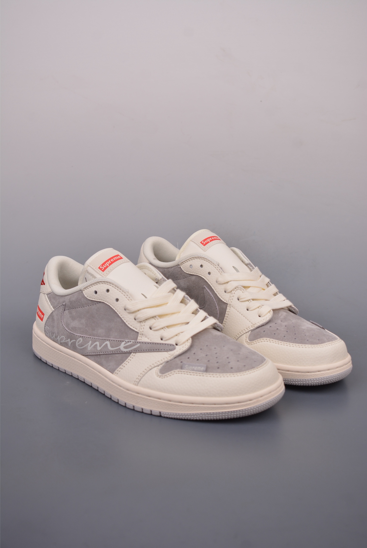 200  Fragment x Travis Scott x Supreme Air Jordan 1 Low 三方联名倒钩   XS3086-004