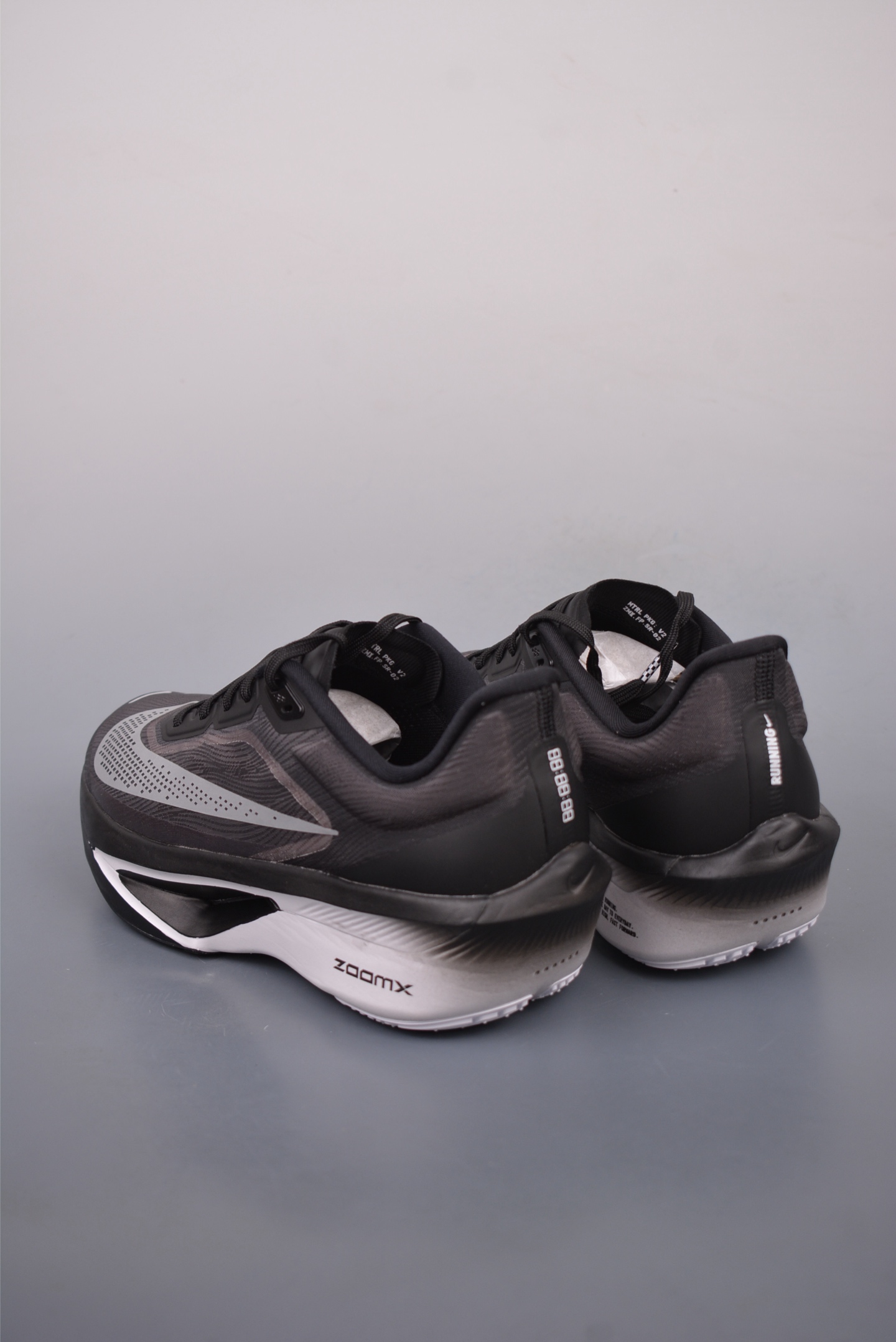 240  NIKE AIR Zoom RIVAL Fly 6 超轻跑步鞋 织物减震轻盈跑步鞋  FN8454-001