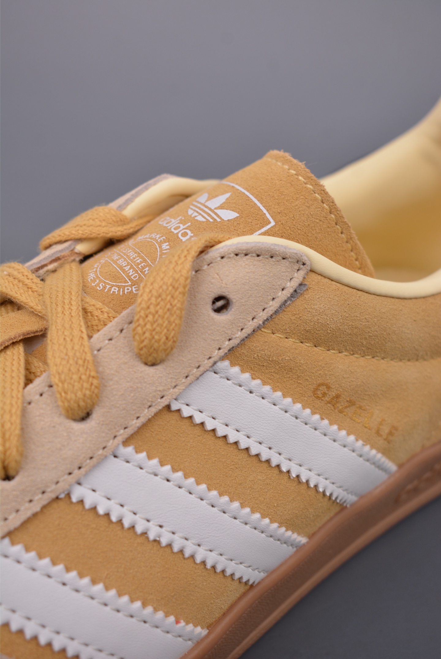 160  adidas Originals Gazelle INdoor  三叶草休闲防滑耐磨低帮板鞋    JI3523