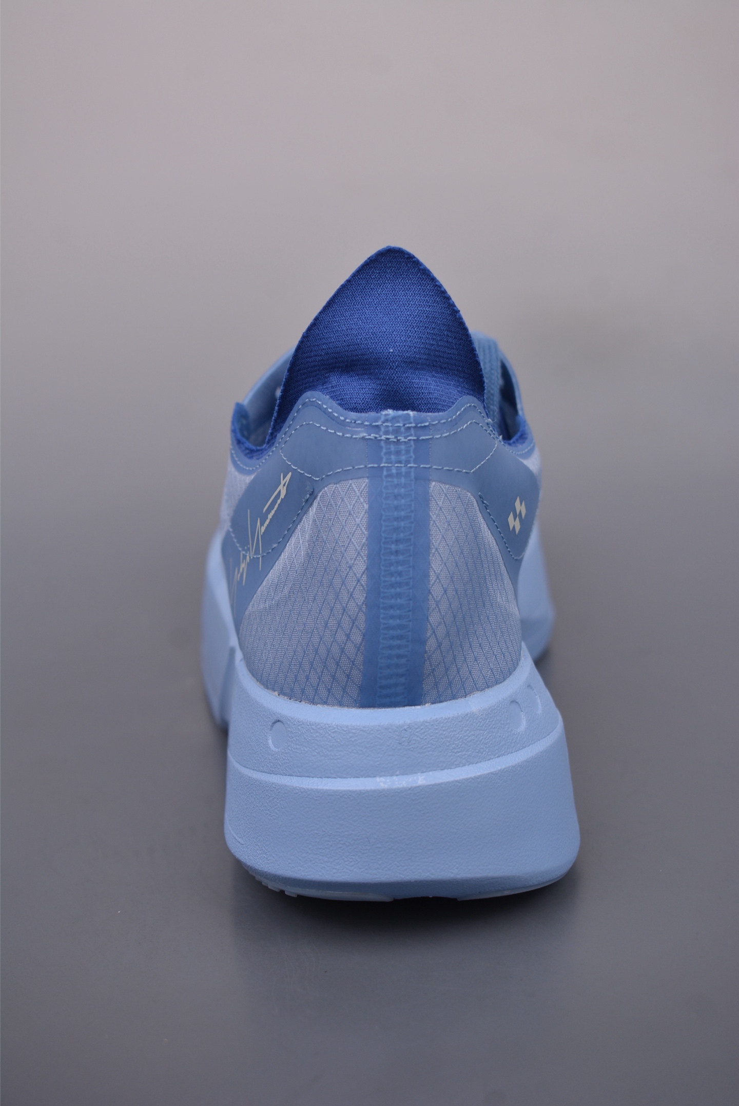 190  Adidas Y-3 Adios PRO 4M  阿迪超轻透气缓震跑鞋  JS3148