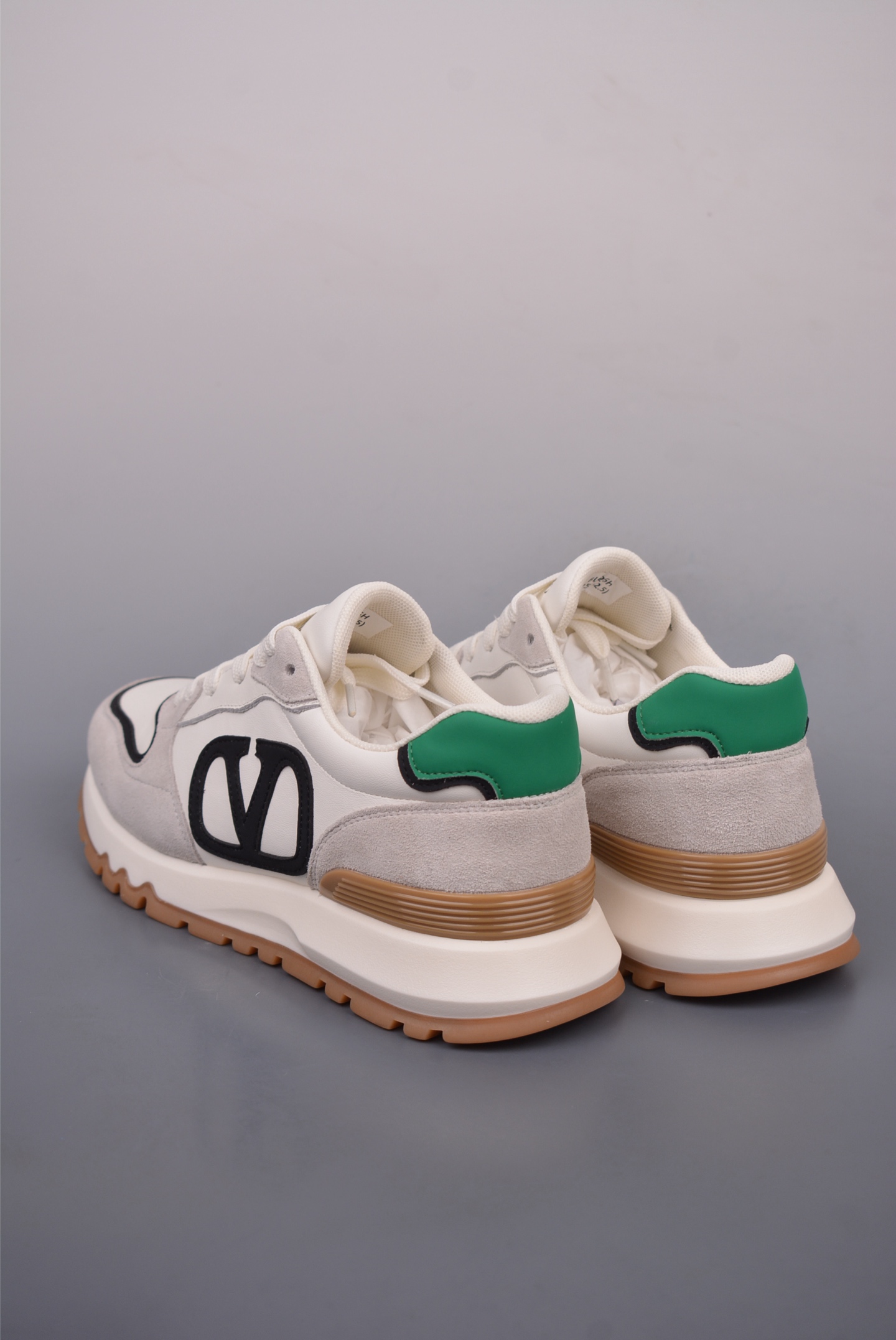 420   Valentino 华伦天奴 Rockstud untitled  厚底休闲小白鞋   RY2S0830BLUBL626H
