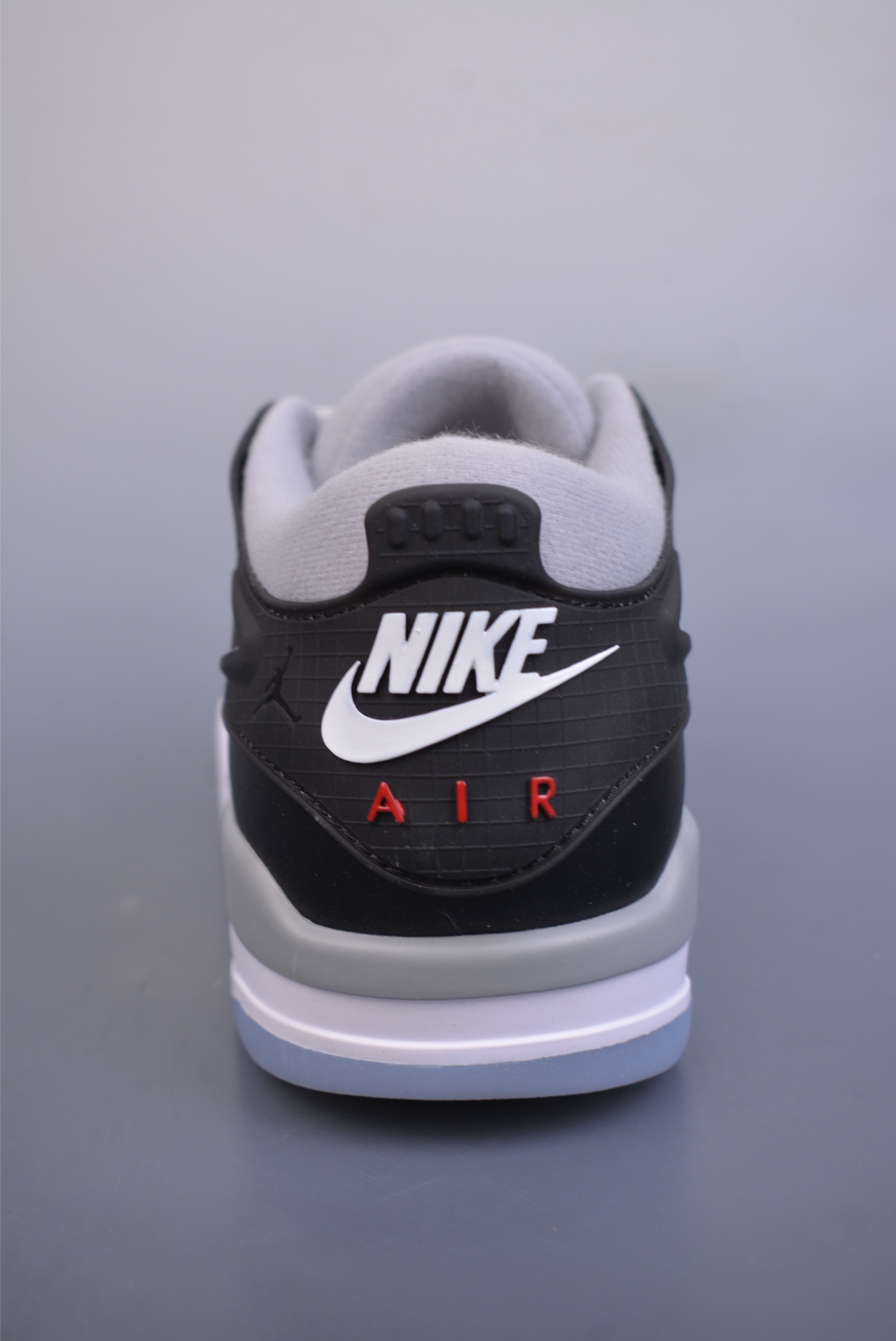 260  Nigel Sylvester x Jordan Air Jordan 4 RM  复刻黑灰  HV5184-010