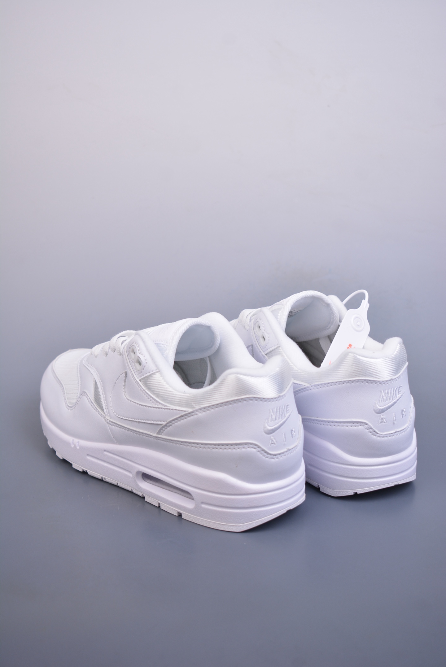 220  Nike Air Max 1 复刻拼接 纯原版本 复古休闲跑步鞋  454746-107