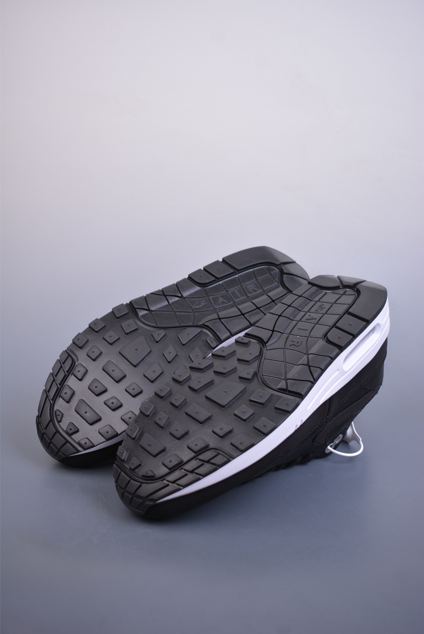 220  Nike Air Max 1 复刻拼接 纯原版本 复古休闲跑步鞋  875844-081