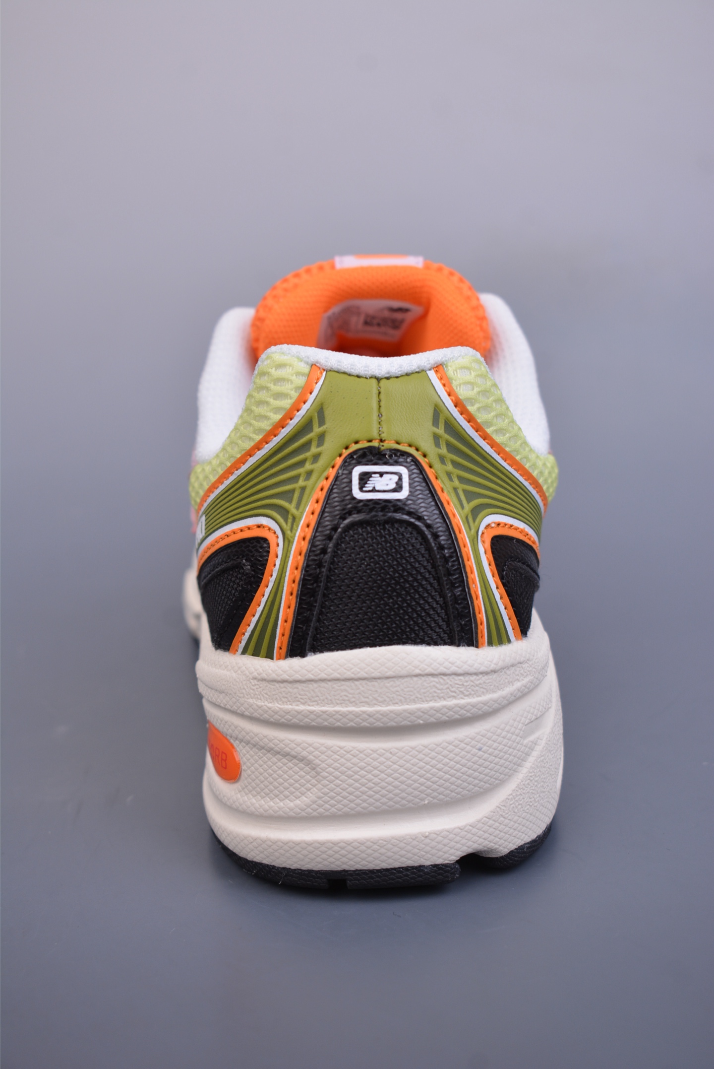 180  New Balance 740系列  复古老爹风休闲运动慢跑鞋   U740GP2