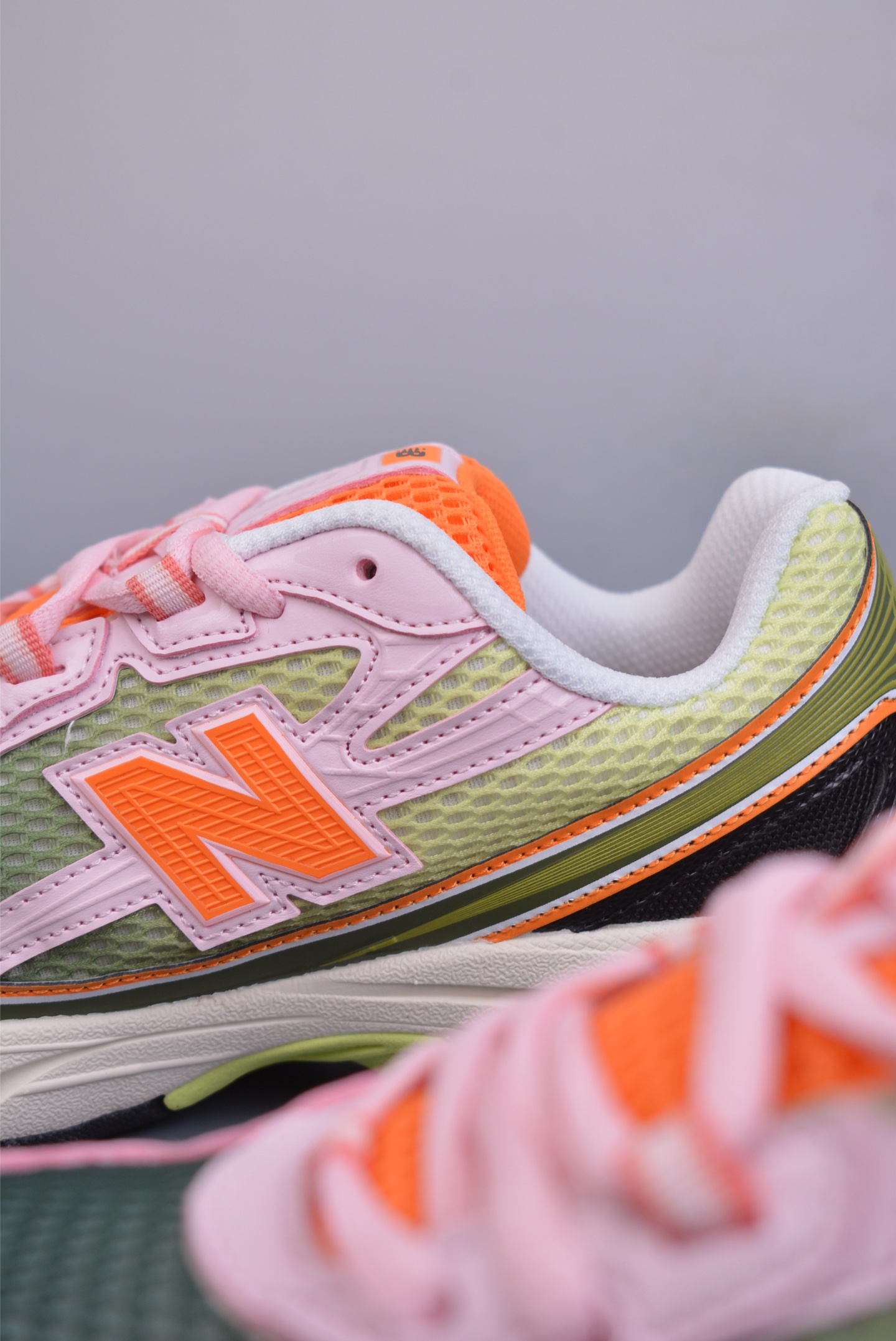 180  New Balance 740系列  复古老爹风休闲运动慢跑鞋   U740GP2