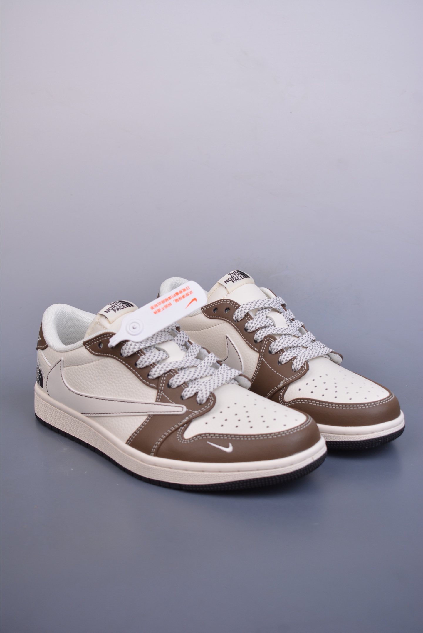 280  Fragment x Travis Scott x 北面 Air Jordan 1 Low 三方联名倒钩 XS6089-512