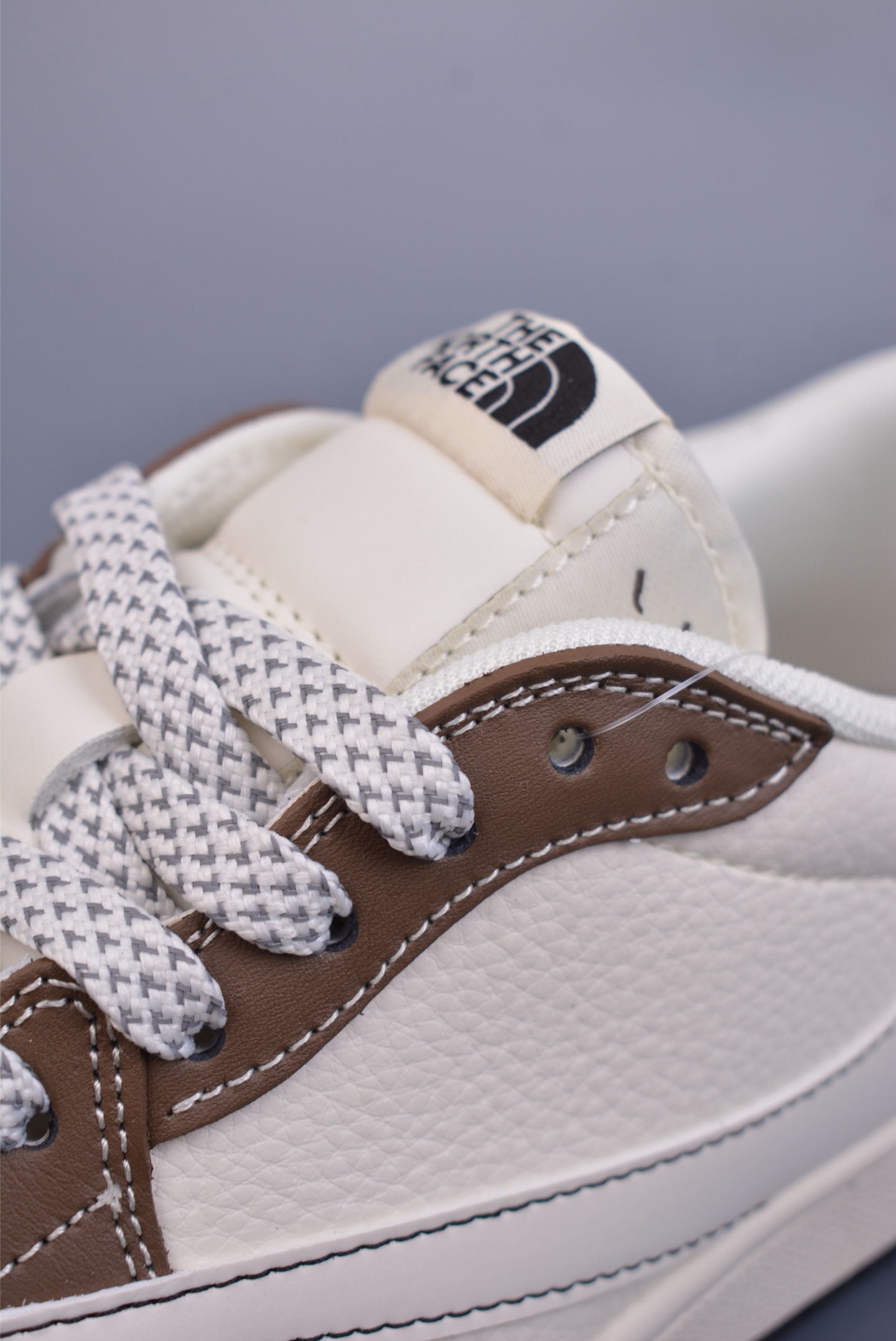 280  Fragment x Travis Scott x 北面 Air Jordan 1 Low 三方联名倒钩 XS6089-512