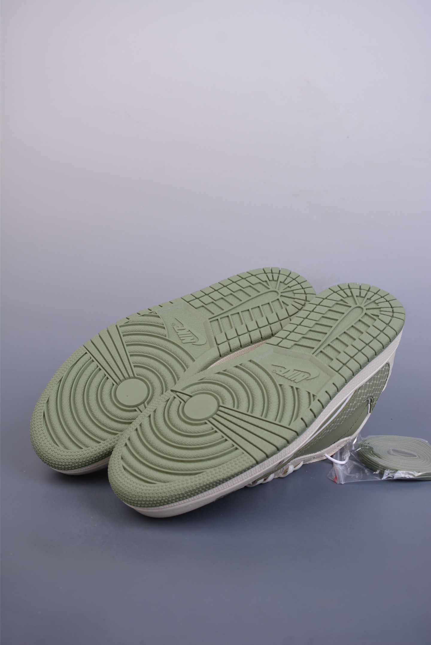 280  Fragment x Travis Scott x MLB Air Jordan 1 Low 三方联名倒钩   XS2024-217